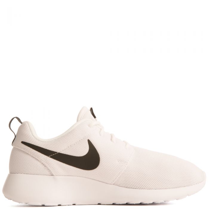 Nike Women S Roshe One Shiekh