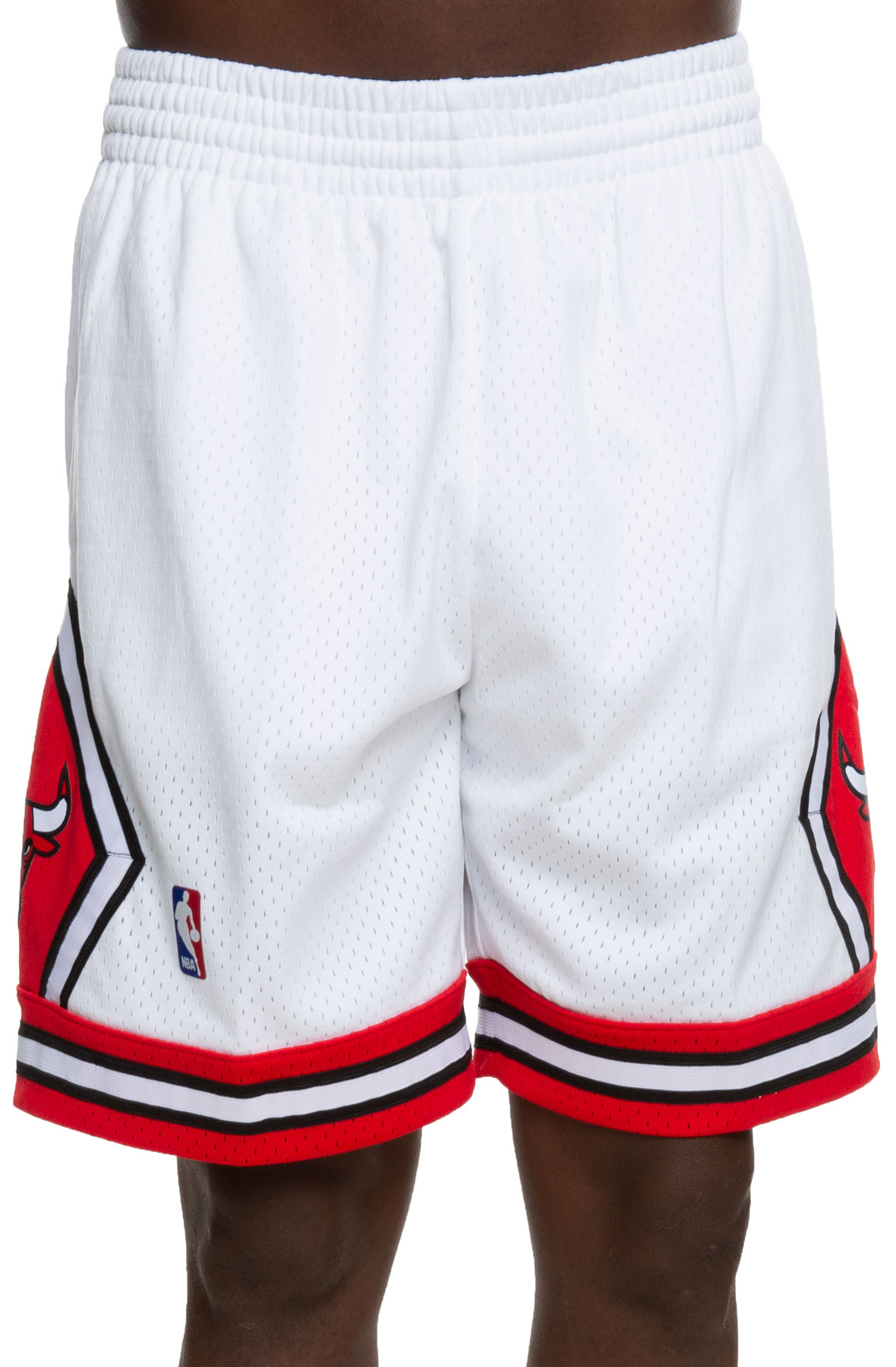 Pro Standard Men's Chicago Bulls Elevated Patch Shorts - White - Hibbett