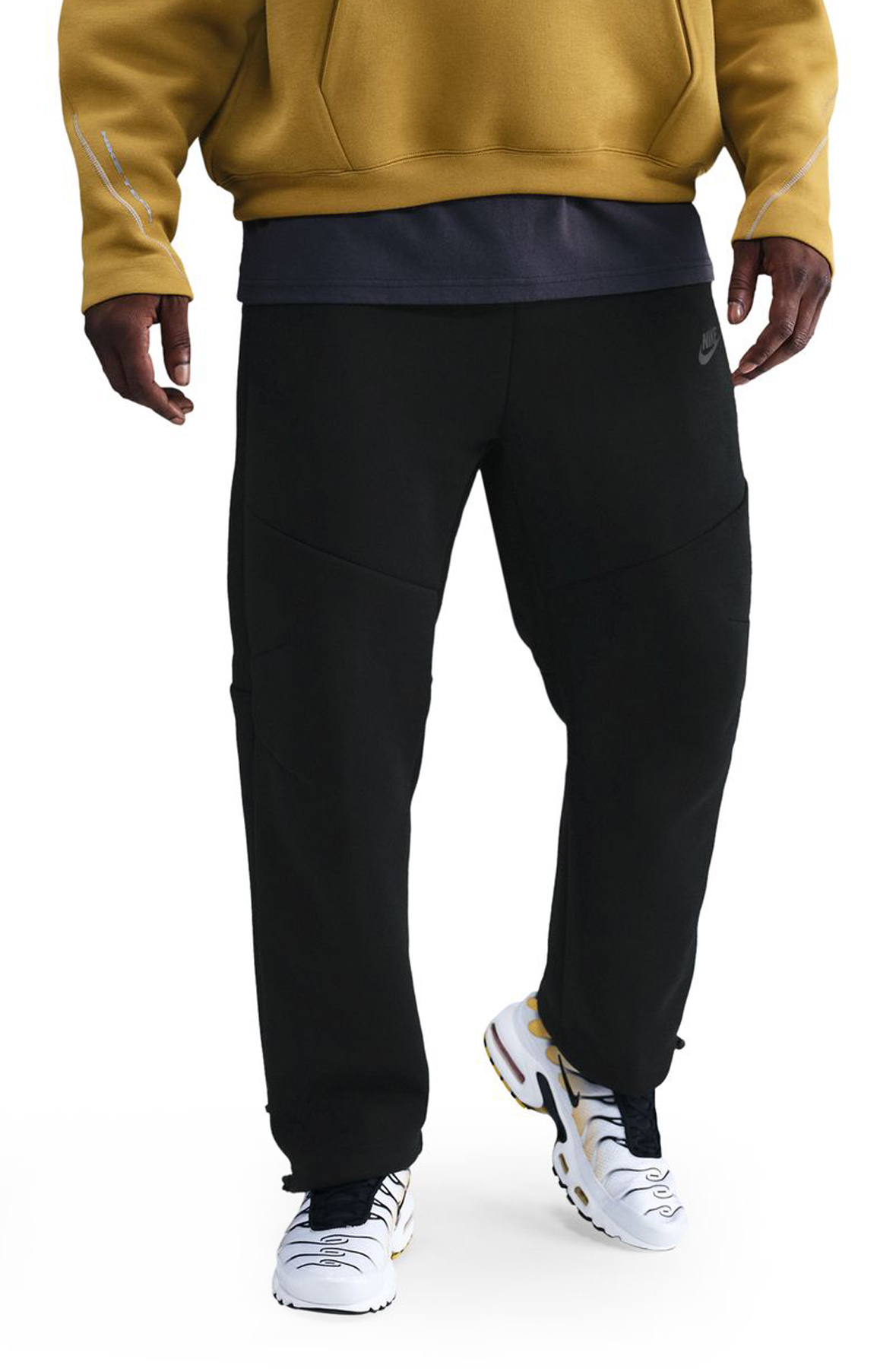 NIKE Tech Open-Hem Fleece Pants IM0697 010 - Shiekh