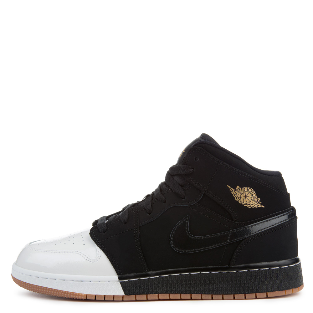 NIKE Air Jordan ブラック スエード 41R0WUEiGXL._SY300_QL30_.jpg