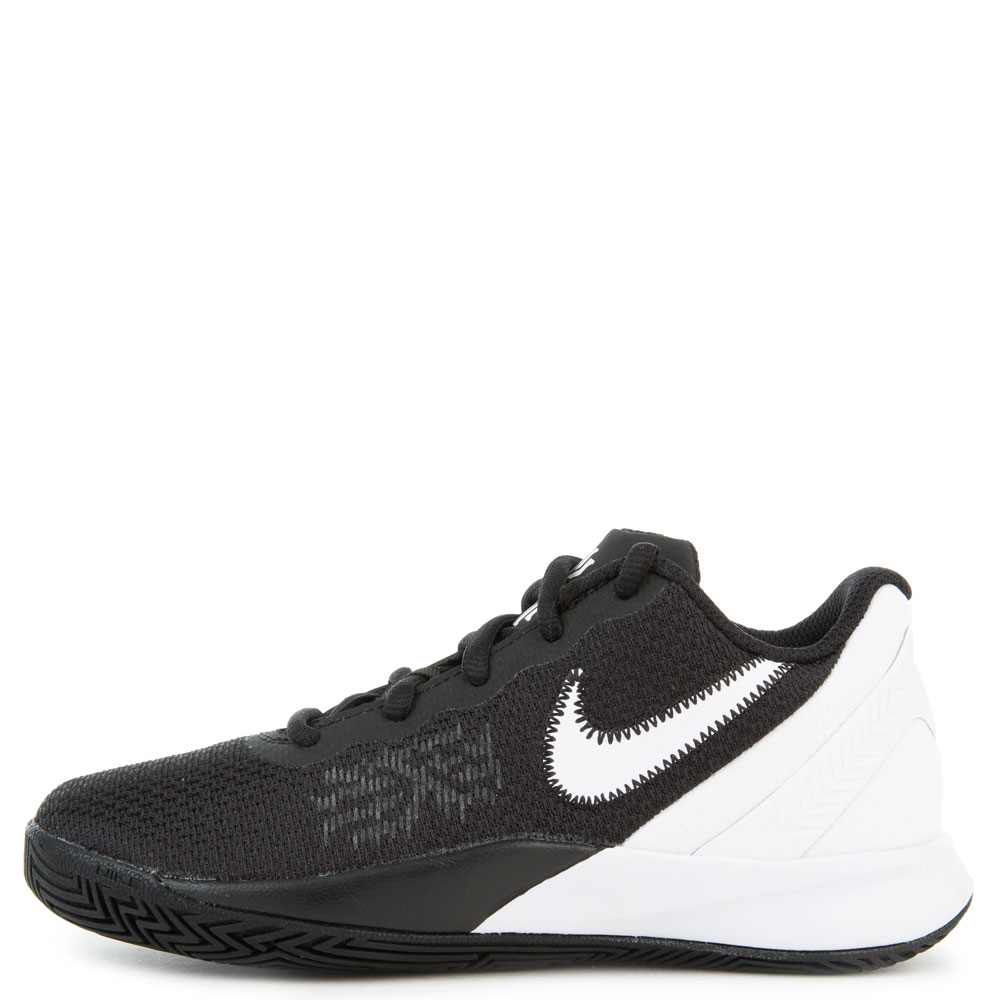 kyrie flytrap black white