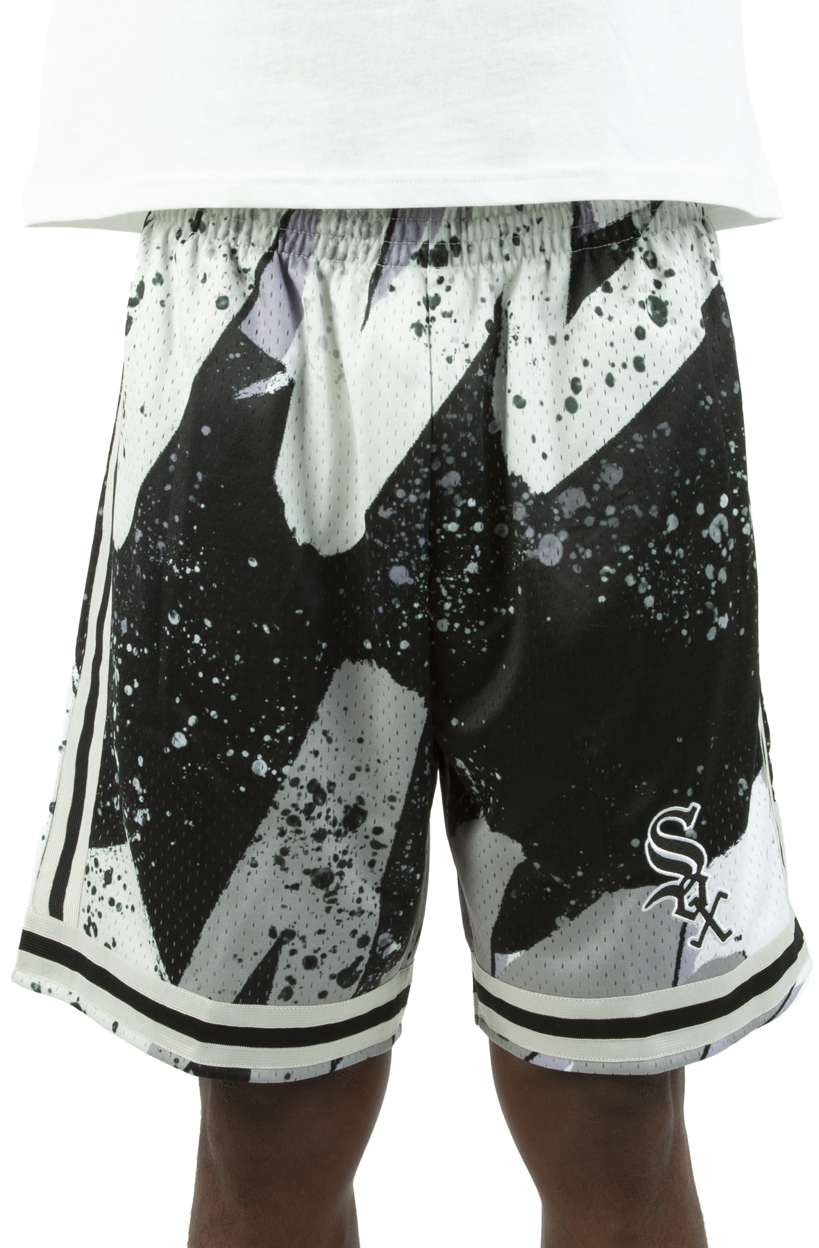 Men's Mitchell & Ness Black Chicago White Sox Hyper Hoops Shorts