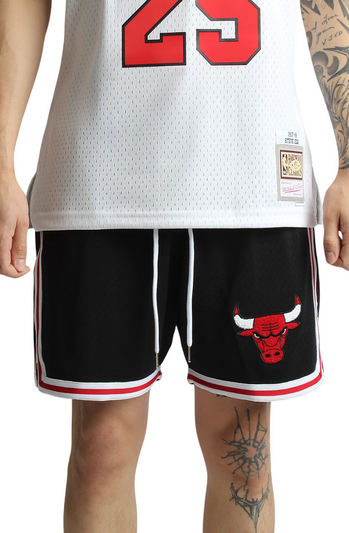 MITCHELL AND NESS NBA Chicago Bulls Logo Over Game Day Shorts