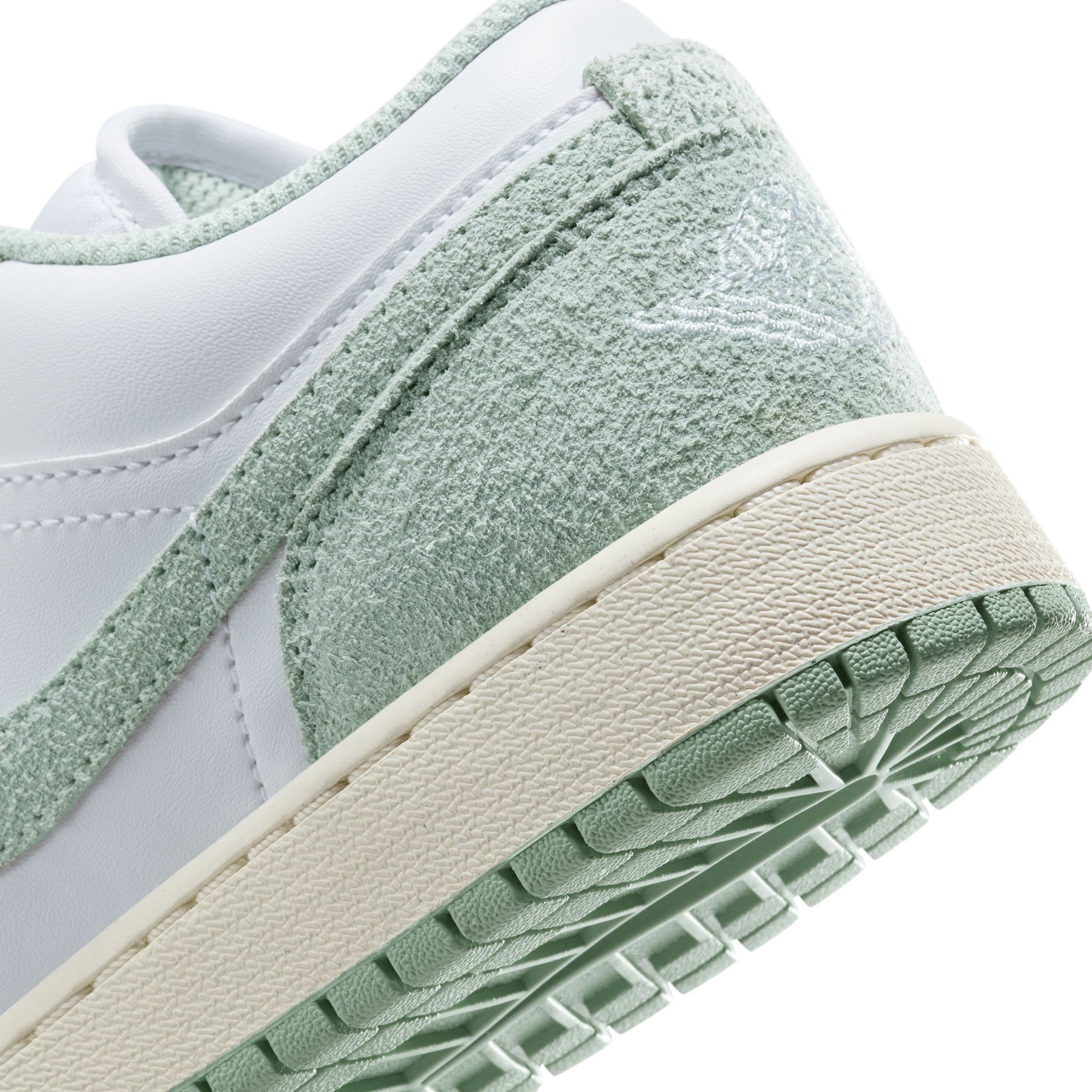 NIKE WMNS AIR JORDAN 1 HIGH OG CHENILLE NEWSTALGIAが7/23に