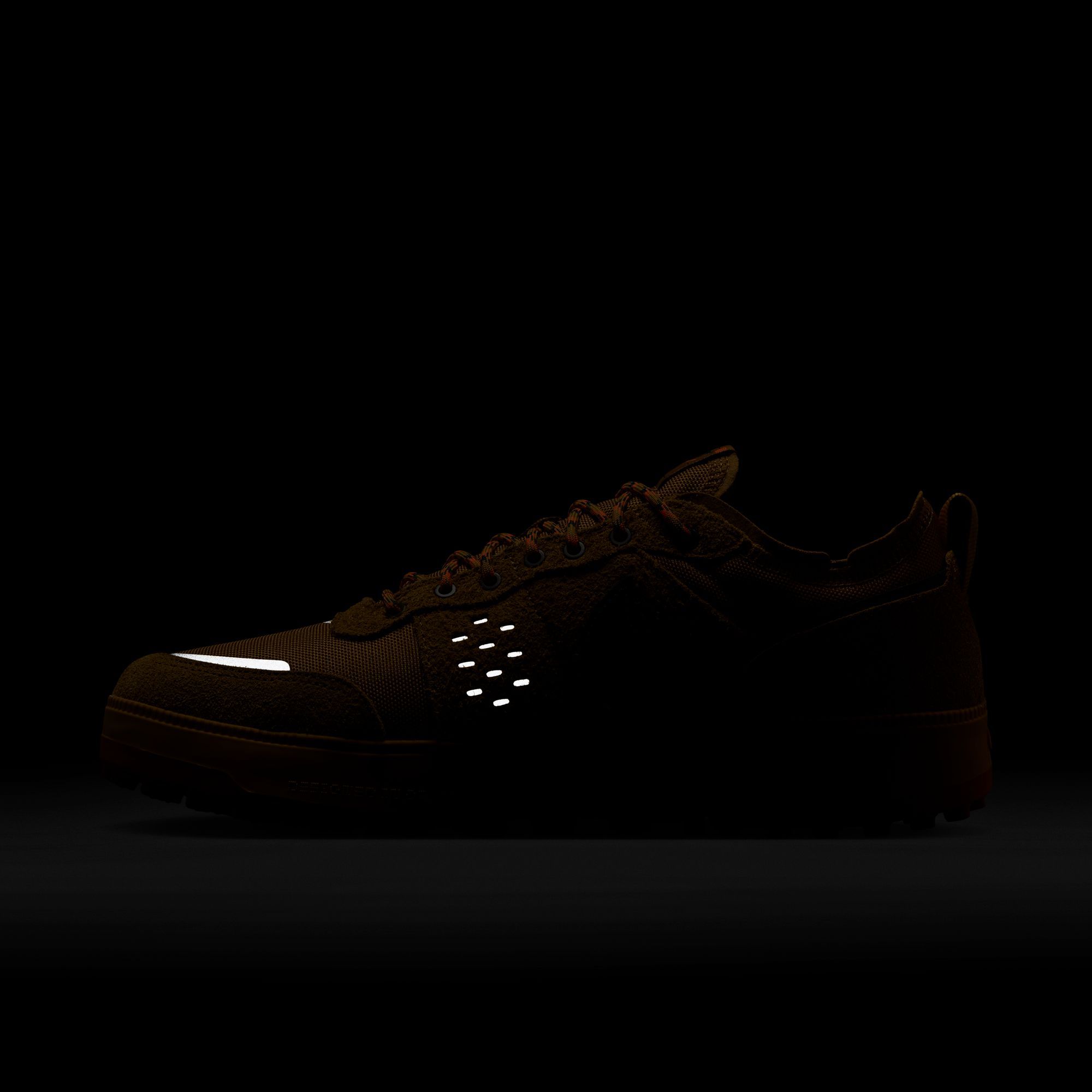 NIKE C1TY Premium HJ4316 700 - Shiekh