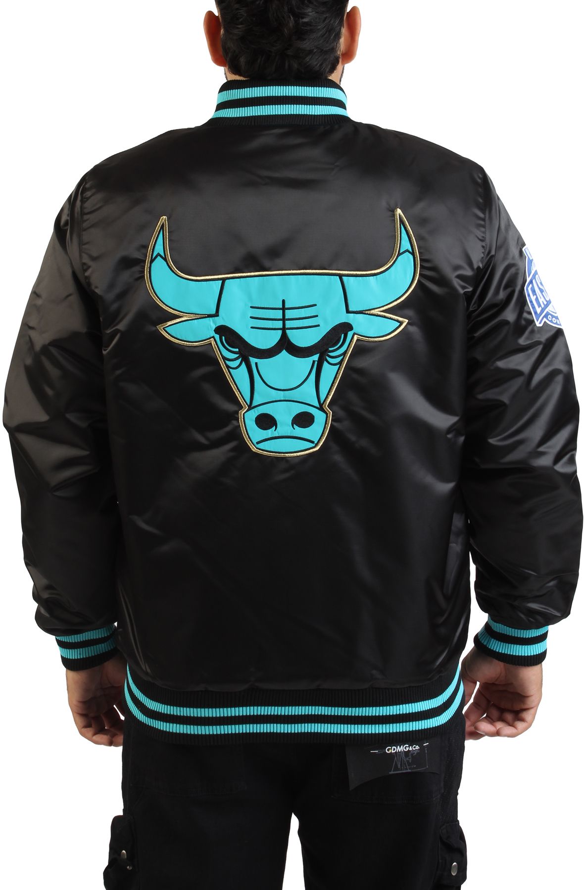 STARTER NBA Chicago Bulls Satin Jacket LS53BM86-CGB - Shiekh