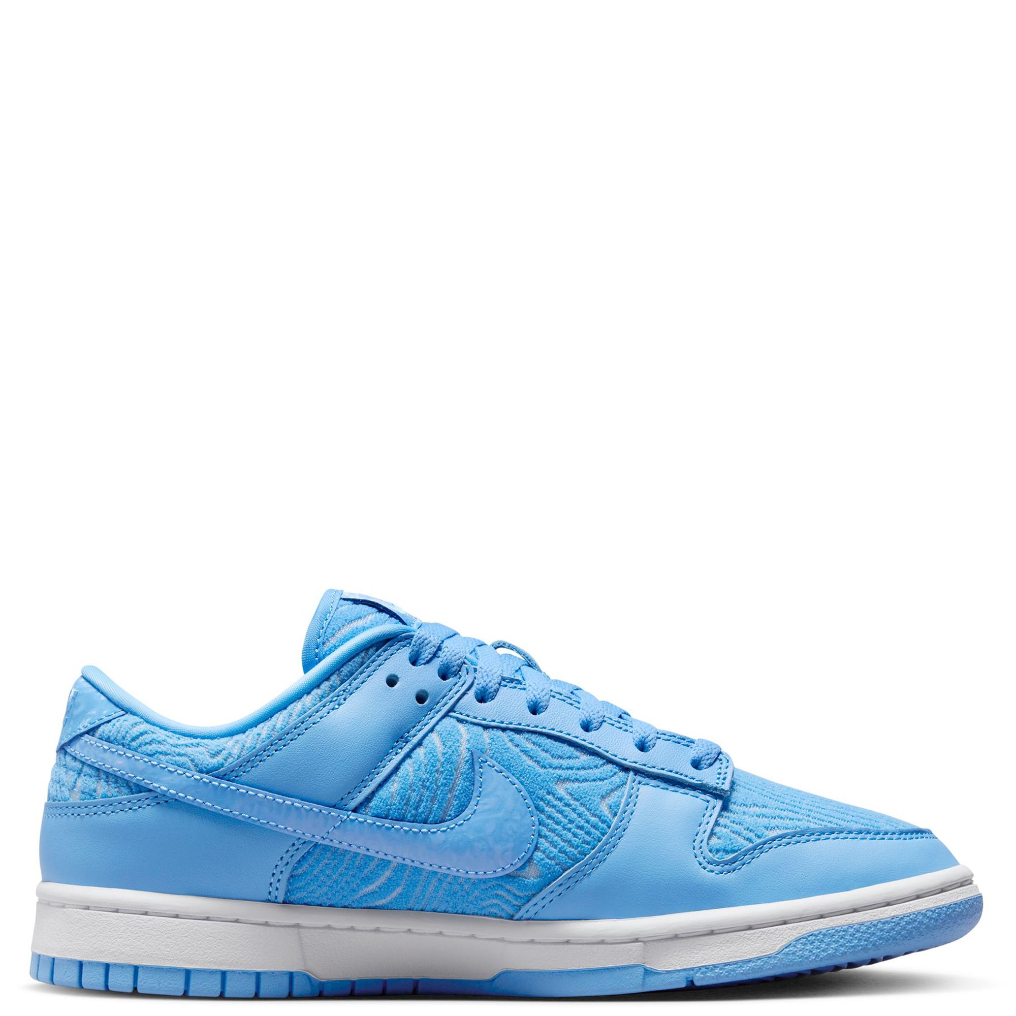 NIKE Dunk Low PRM FN6834 412 - Shiekh