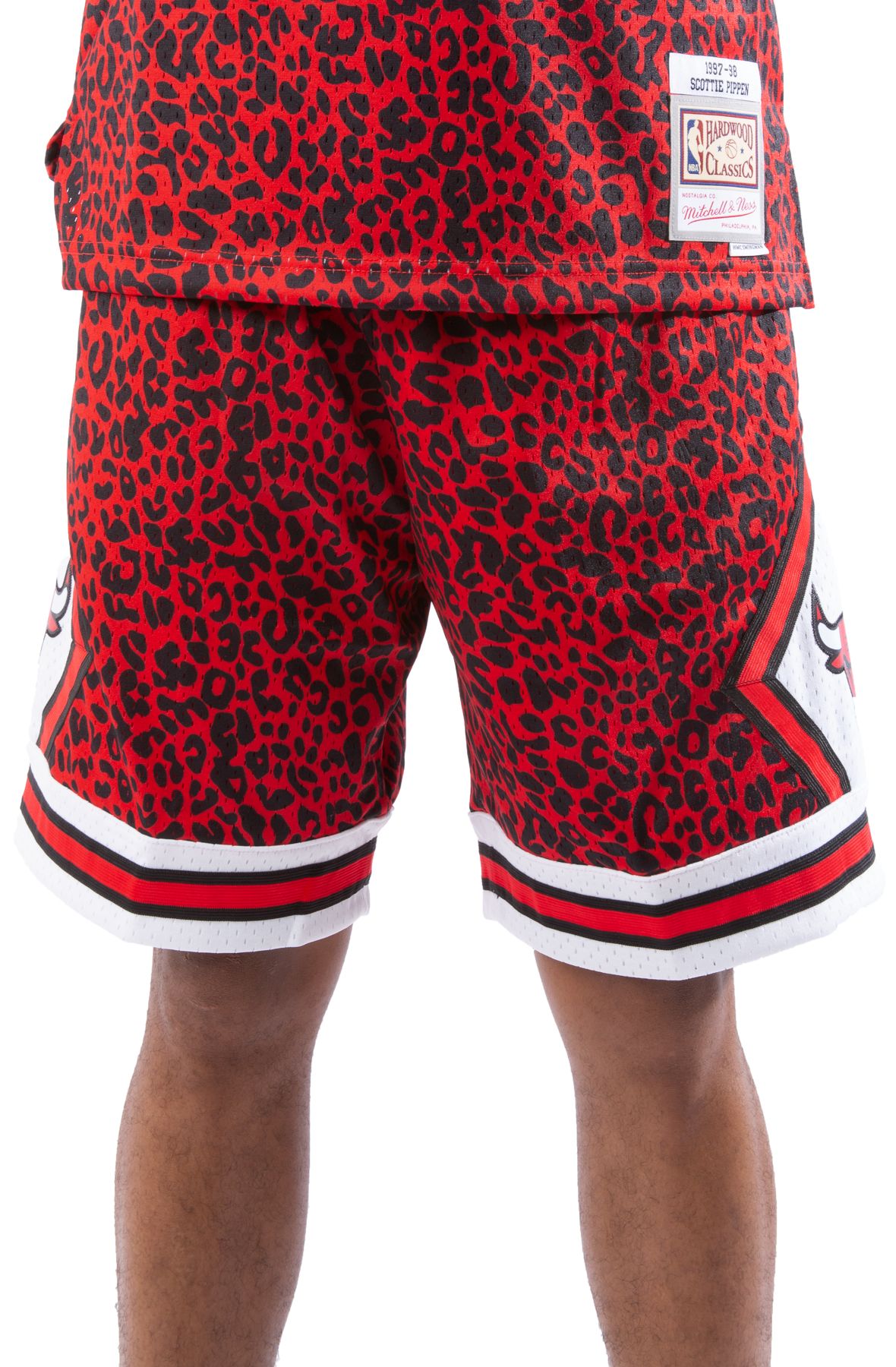 Mitchell & Ness Men NBA Chicago Bulls CNY 4.0 Swingman Short Red  PFSW1249CBU97R (CaribbeanpoultryShops)