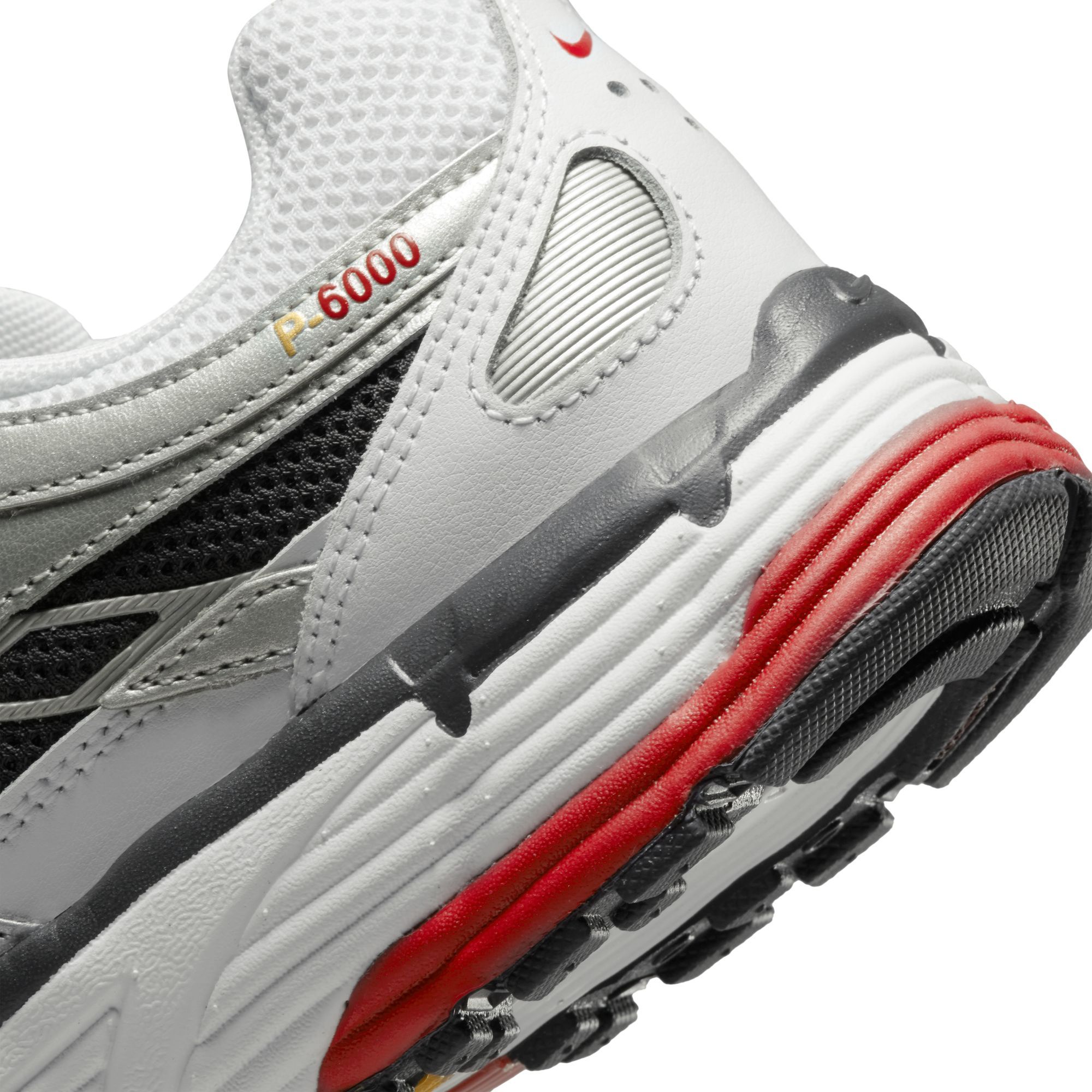 NIKE P-6000 BV1021 101 - Shiekh
