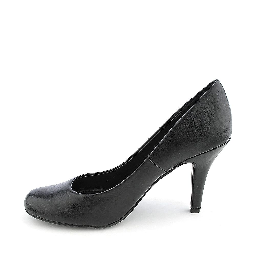 low heel leather pumps