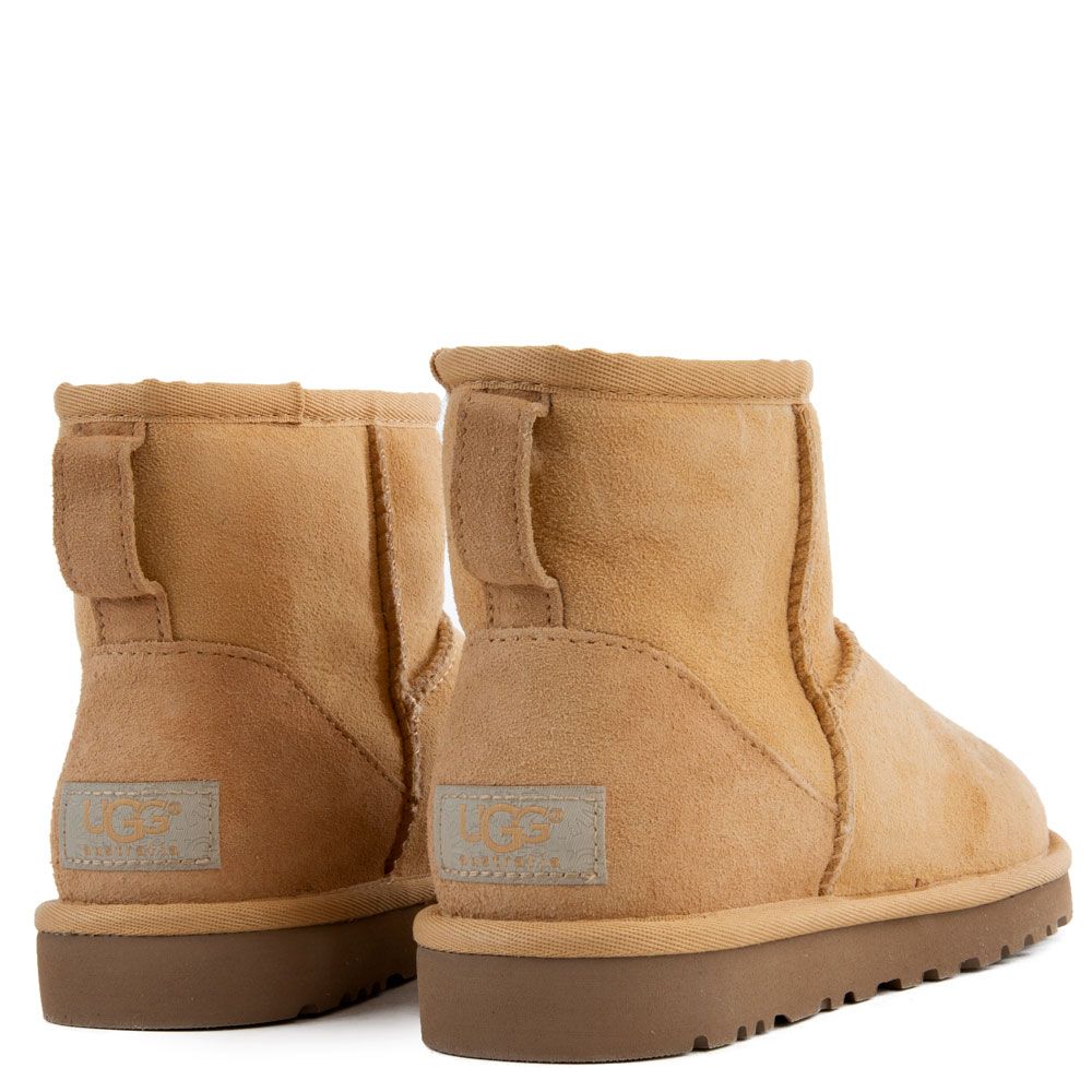 ugg sand classic