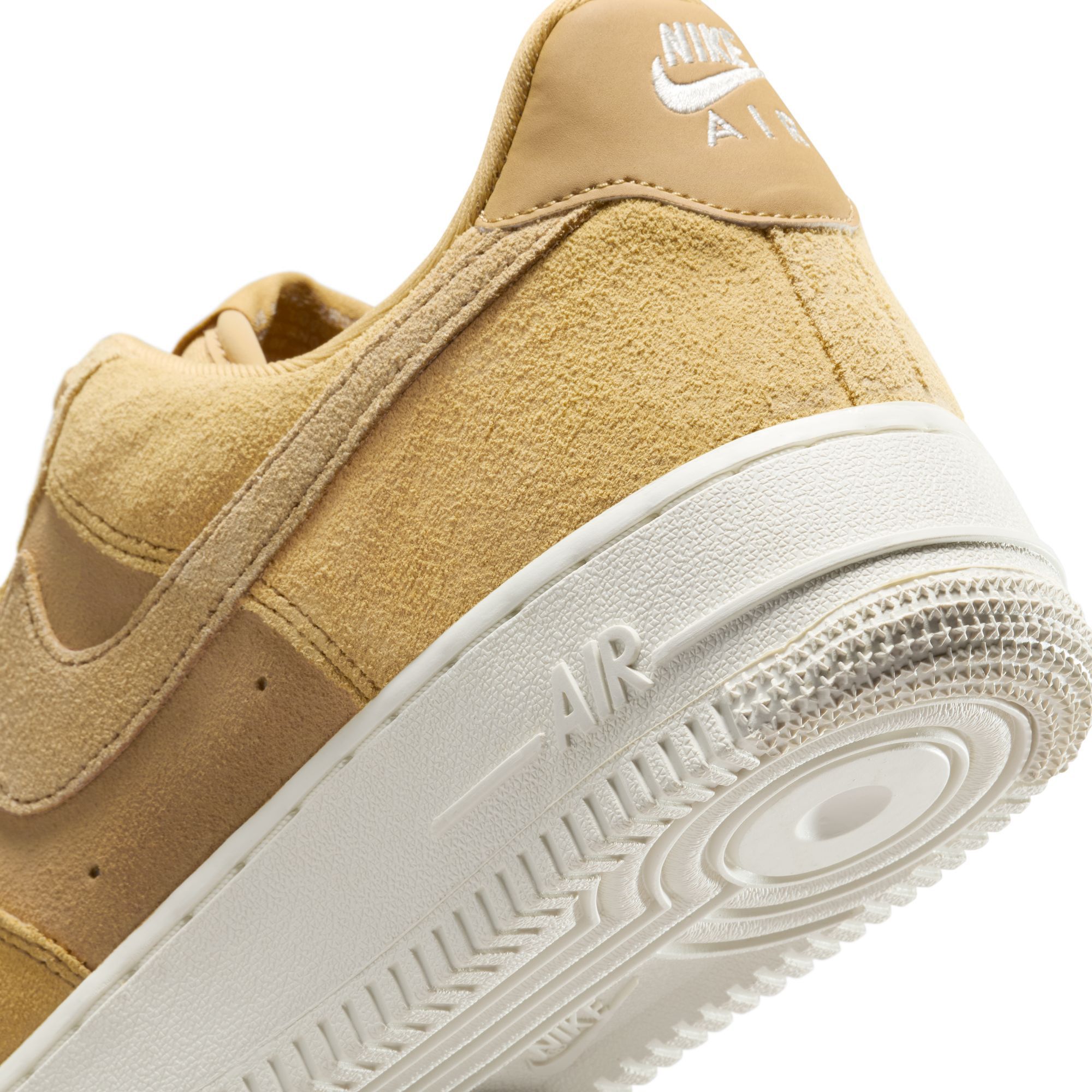 nike air force 1 yacht club