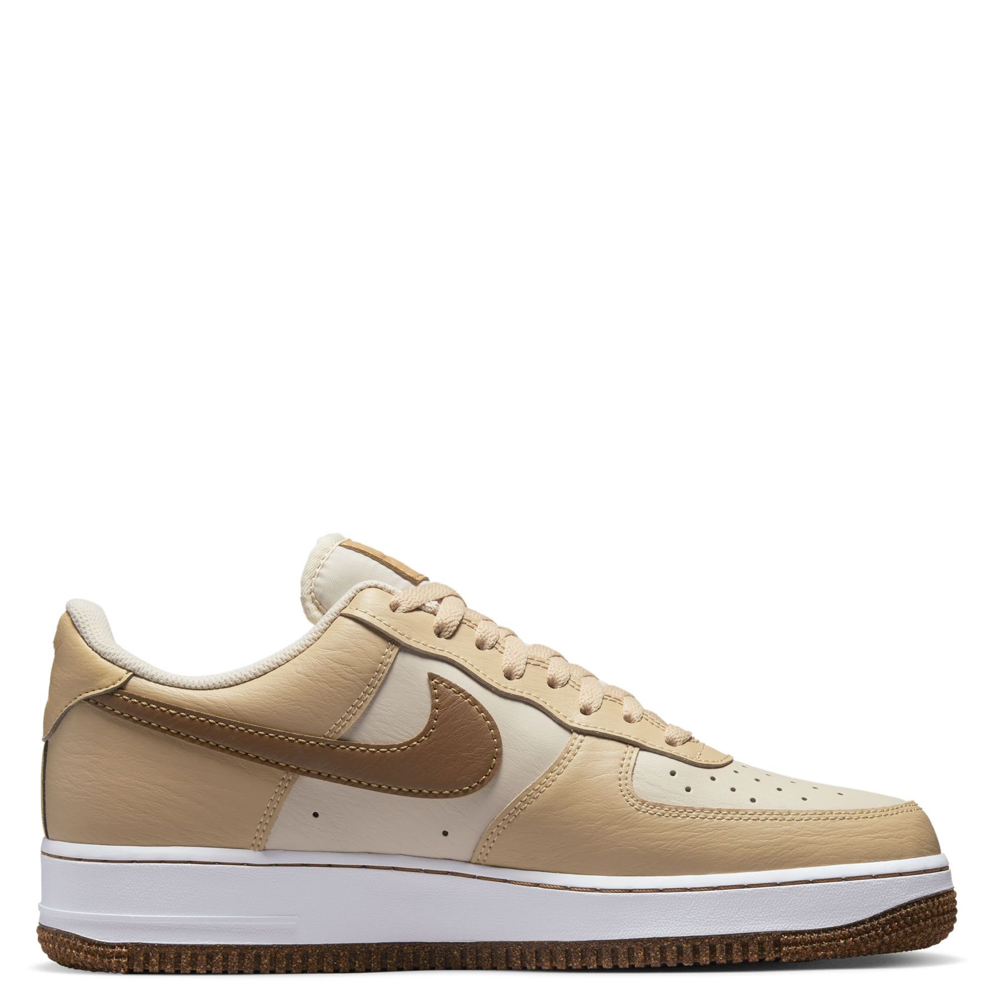 Nike Air Force 1 '07 ESS sneakers in white and brown