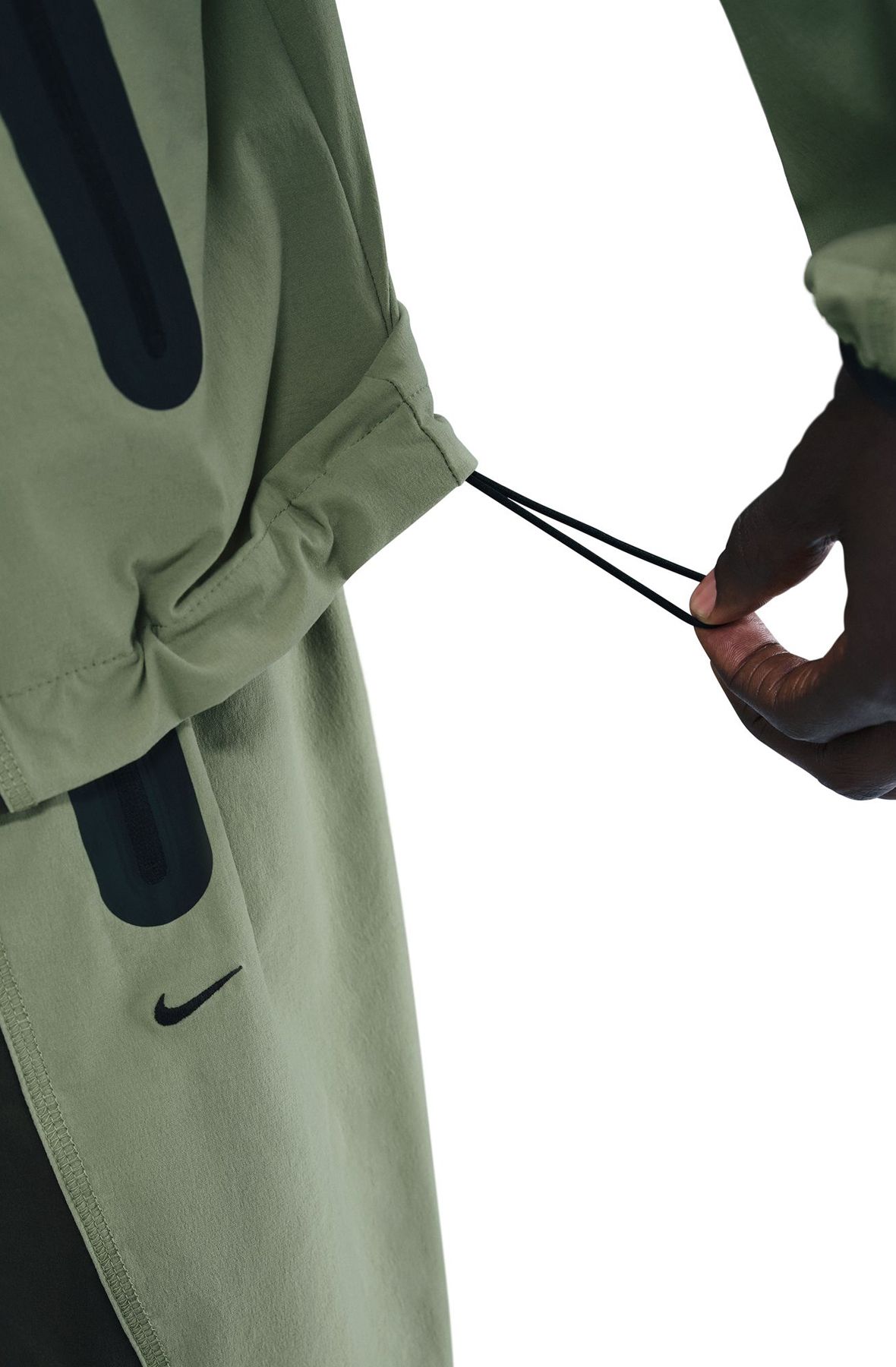 NIKE Tech Dri-FIT Woven Color-Block Windrunner Loose Jacket IH8461