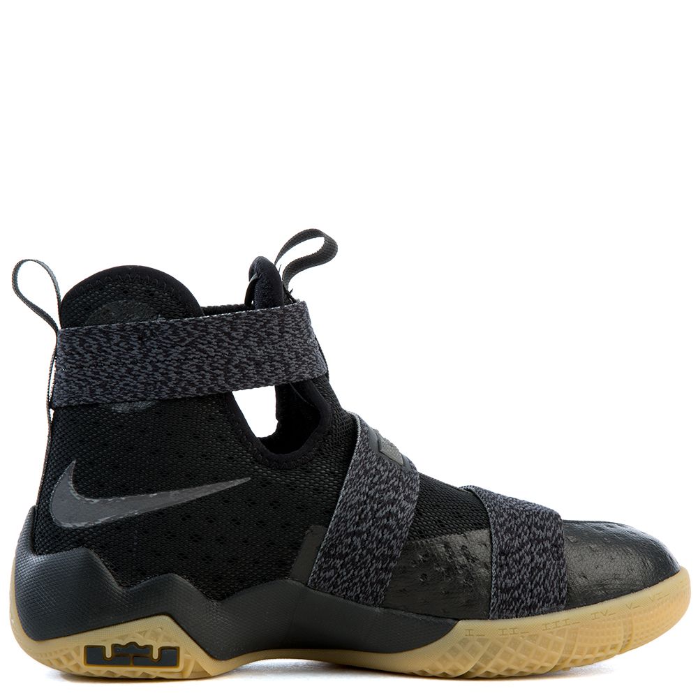 NIKE Lebron Solider 10 (GS) 845121 009 - Shiekh