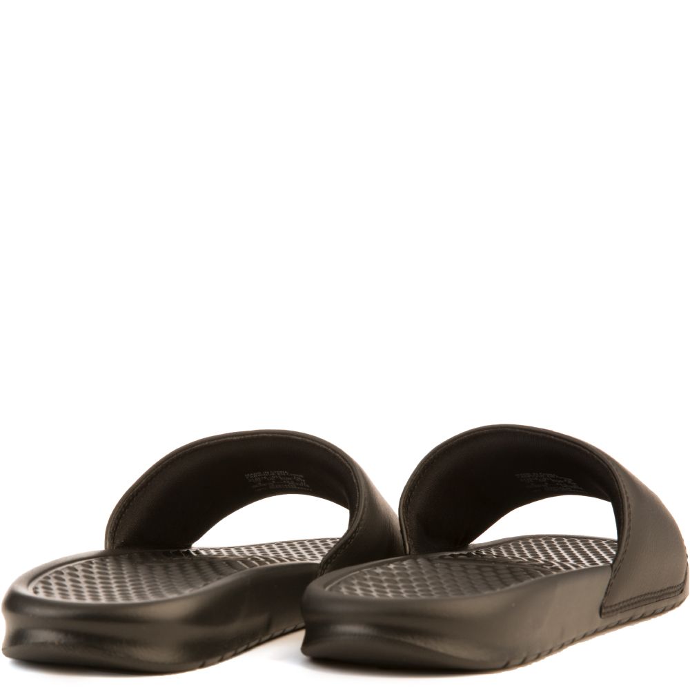 wmns benassi swoosh