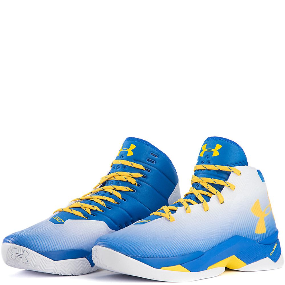 UNDER ARMOUR Men s Curry 2.5 Athletic Basketball Sneaker 1274425 103 Shiekh