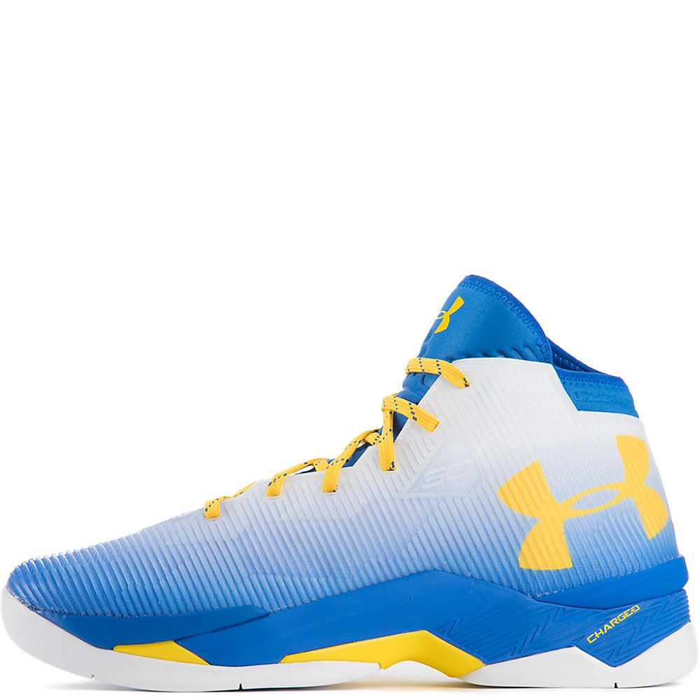 UNDER ARMOUR Men s Curry 2.5 Athletic Basketball Sneaker 1274425 103 Shiekh