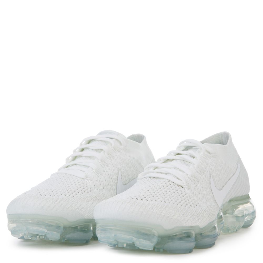 womens nike vapormax flyknit white