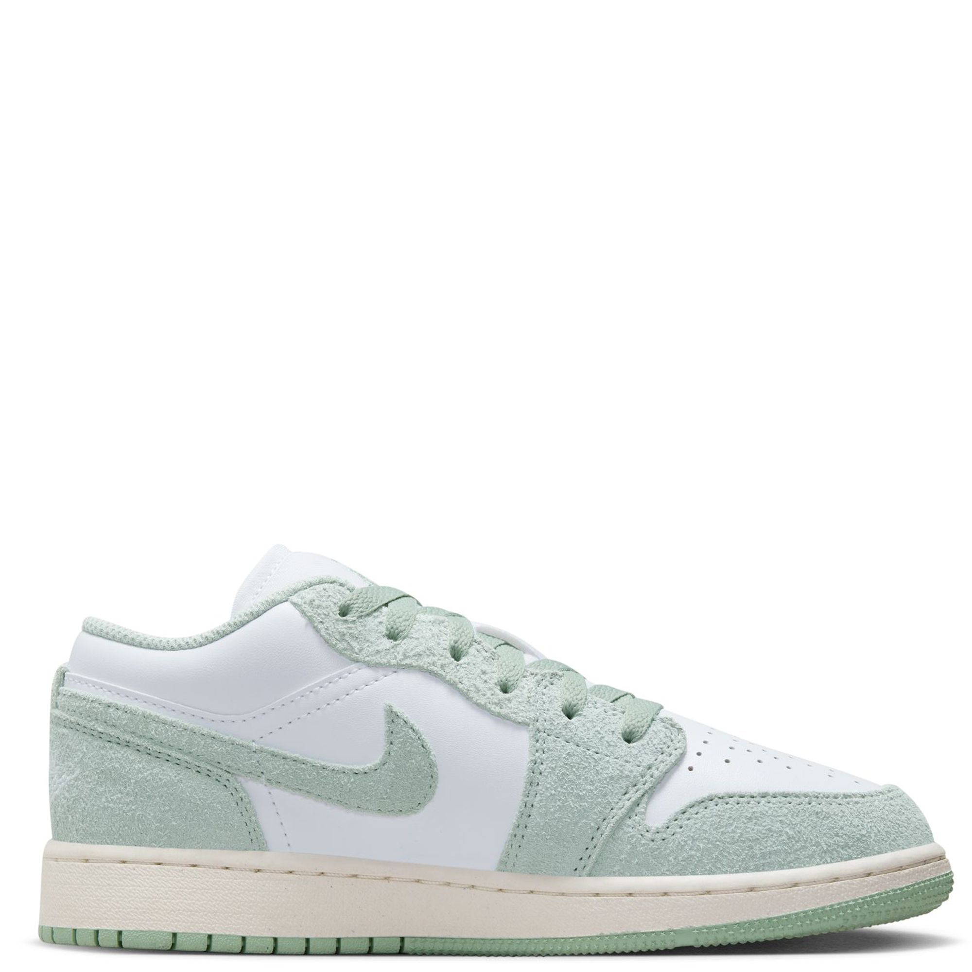 JORDAN Grade School Air 1 Low SE FN9137 131 - Shiekh