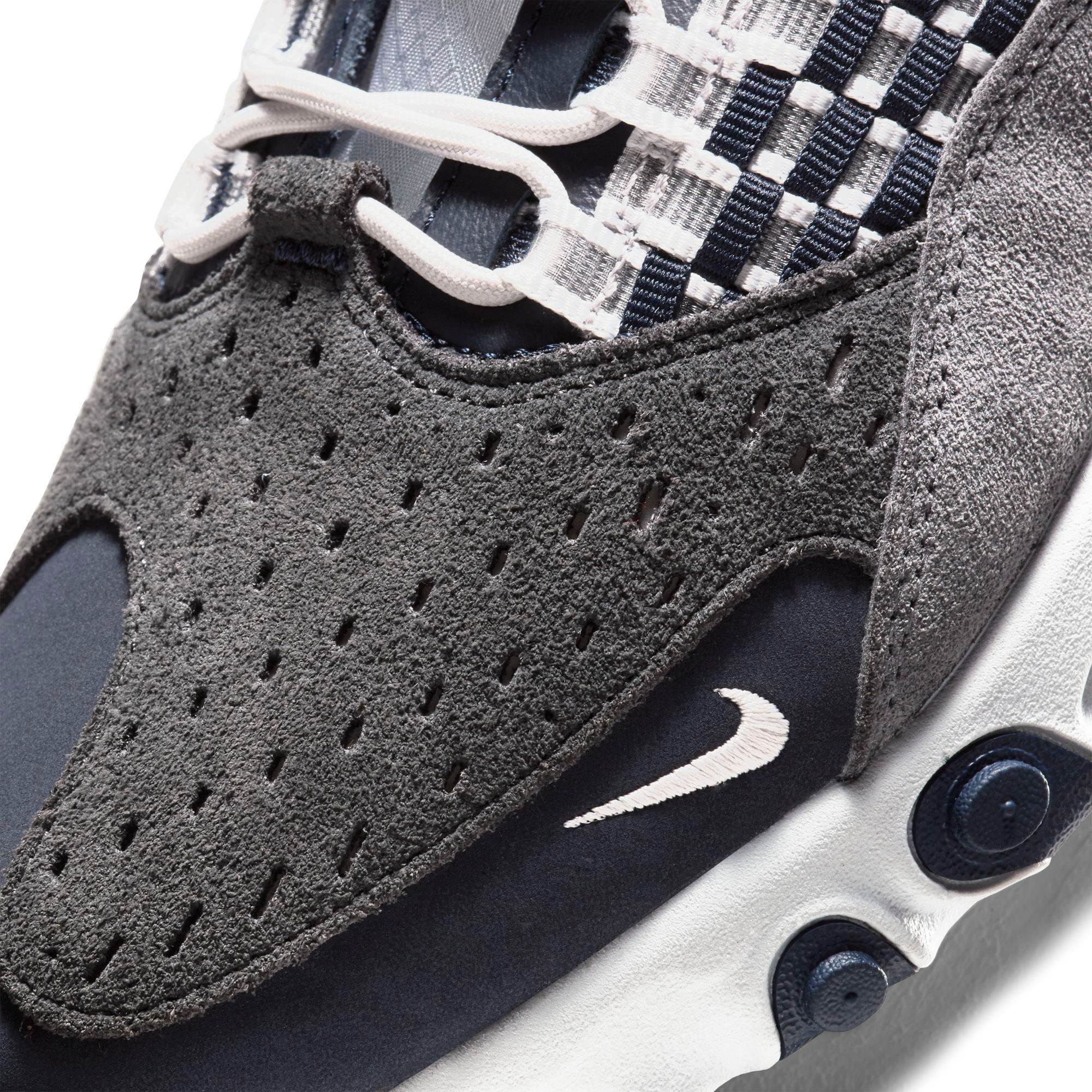 nike react sertu vast grey