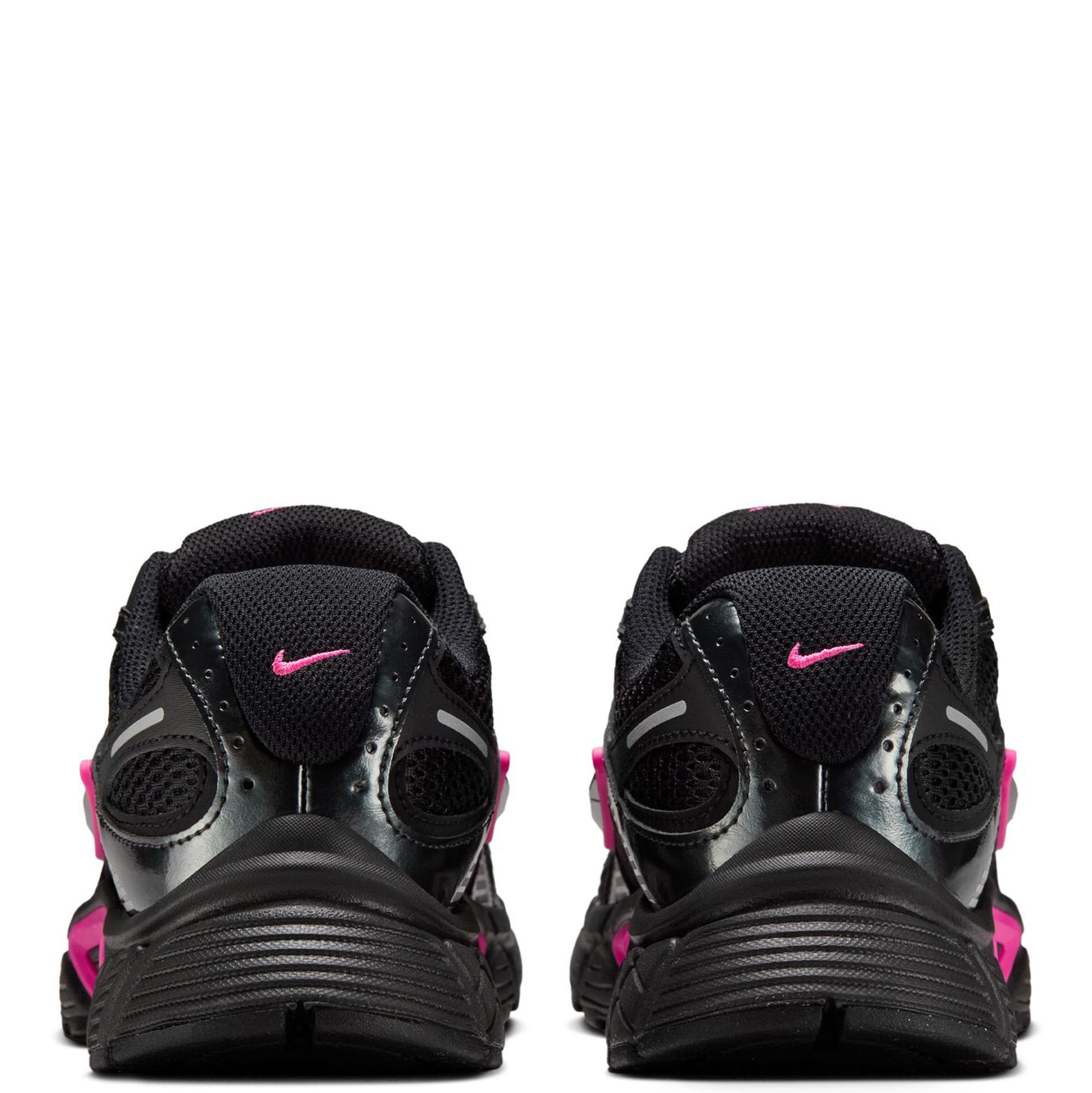 NIKE Women's V5 RNR HQ7901 002 - Shiekh
