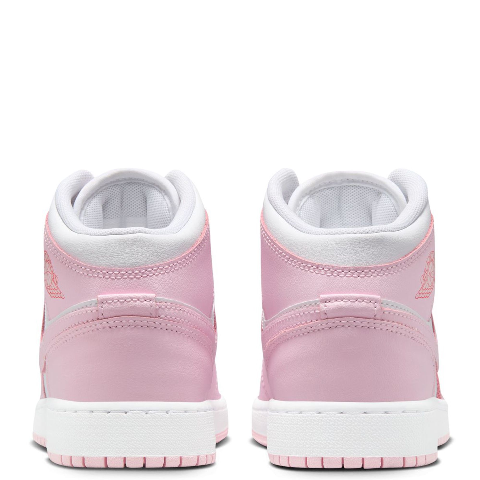 Nike Air Jordan 1 Mid スニーカー Amazon.com | Jordan Big Kid's 1 Mid Pink Foam/White-Fire Red