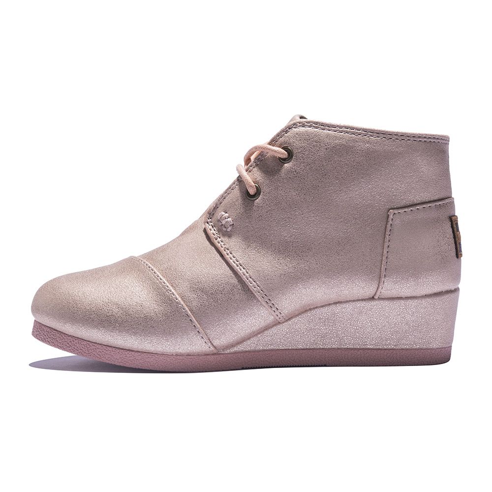 Toms youth deals desert wedge