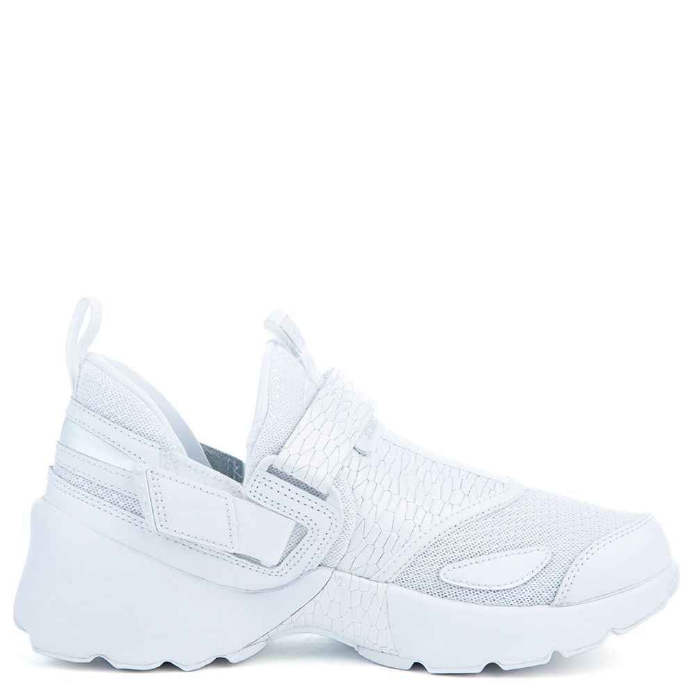 white jordan trunner