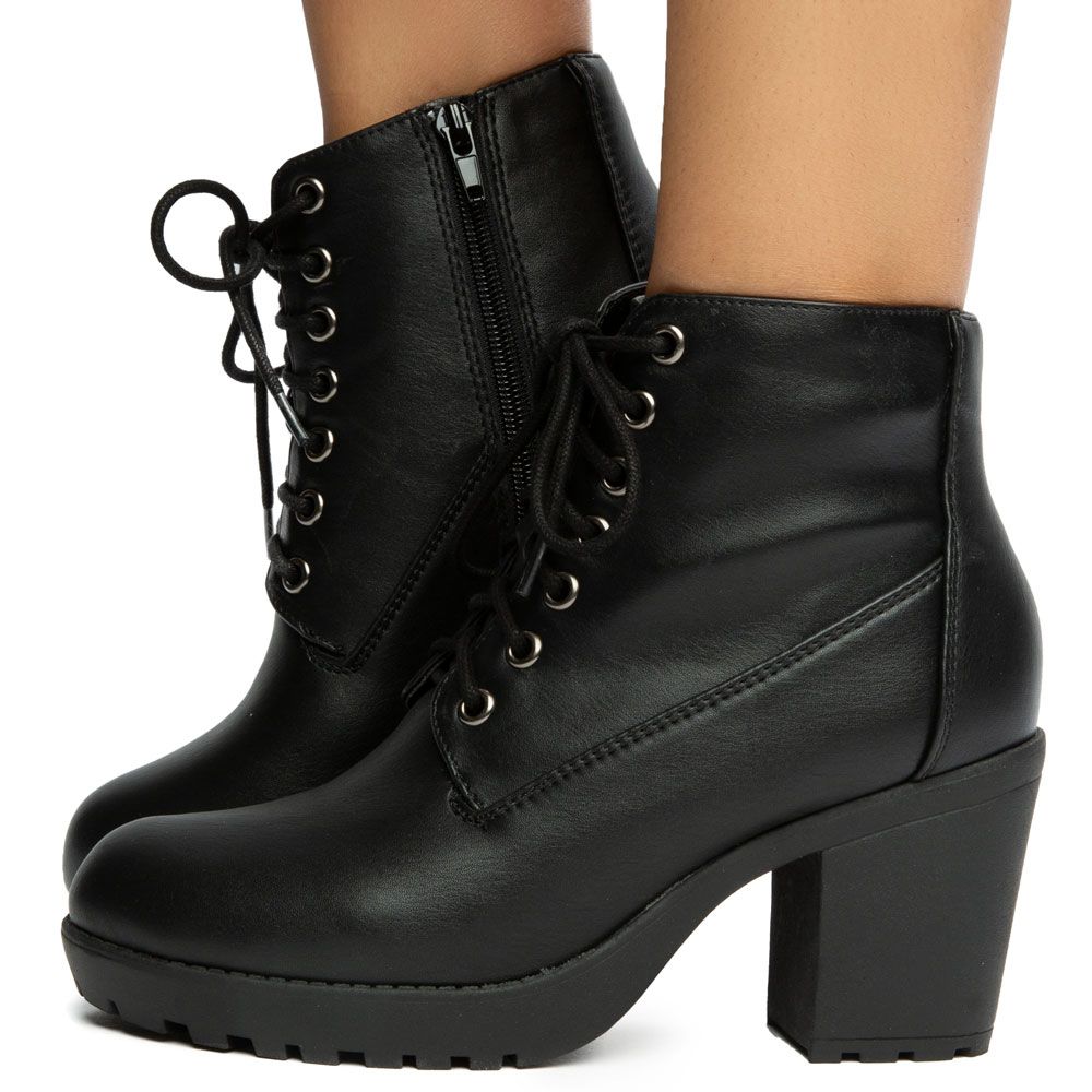 lace up booties