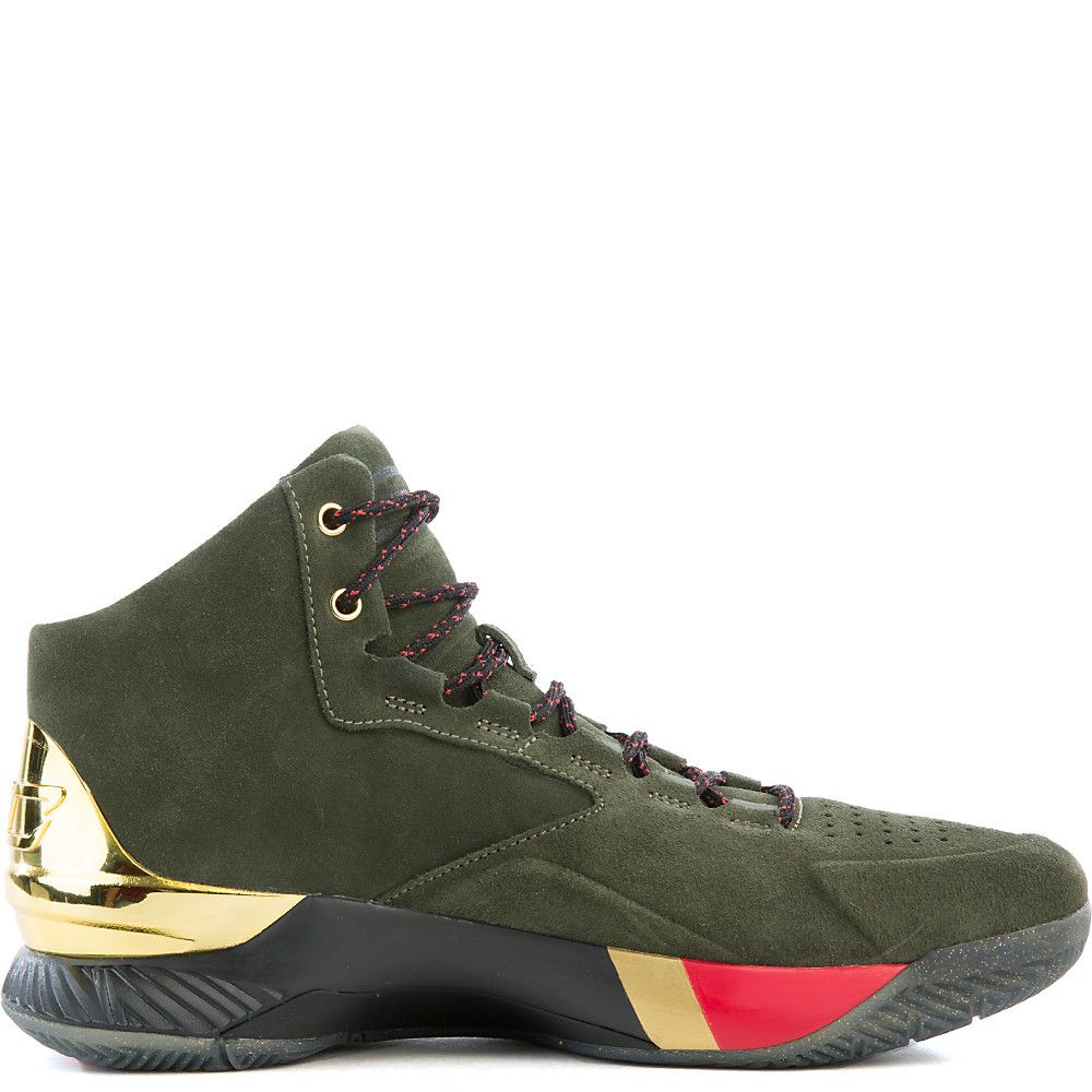 UNDER ARMOUR Men's Curry 1 Lux Mid Athletic Basketball Sneaker