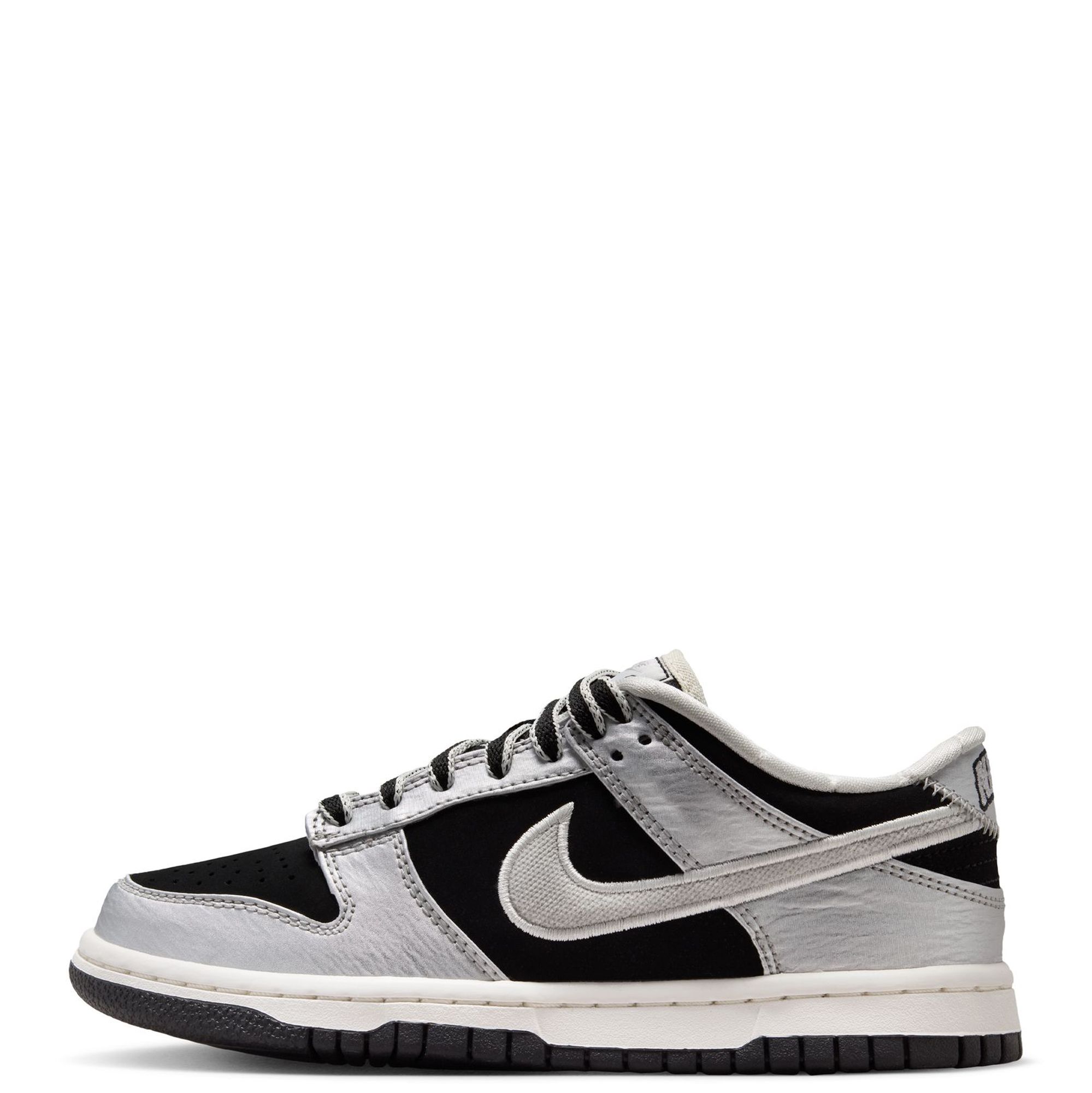 スニーカー NIKE DUNK LOW 08 NIKE Grade-School Dunk Low LV8 IV5971 001 - Shiekh