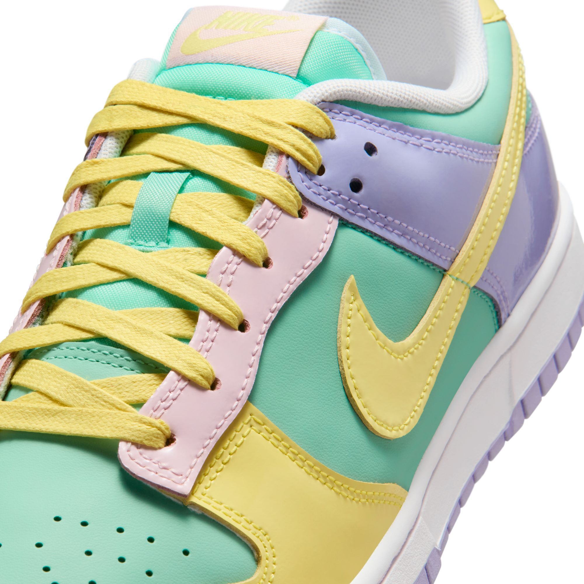 NIKE Dunk Low Retro 
