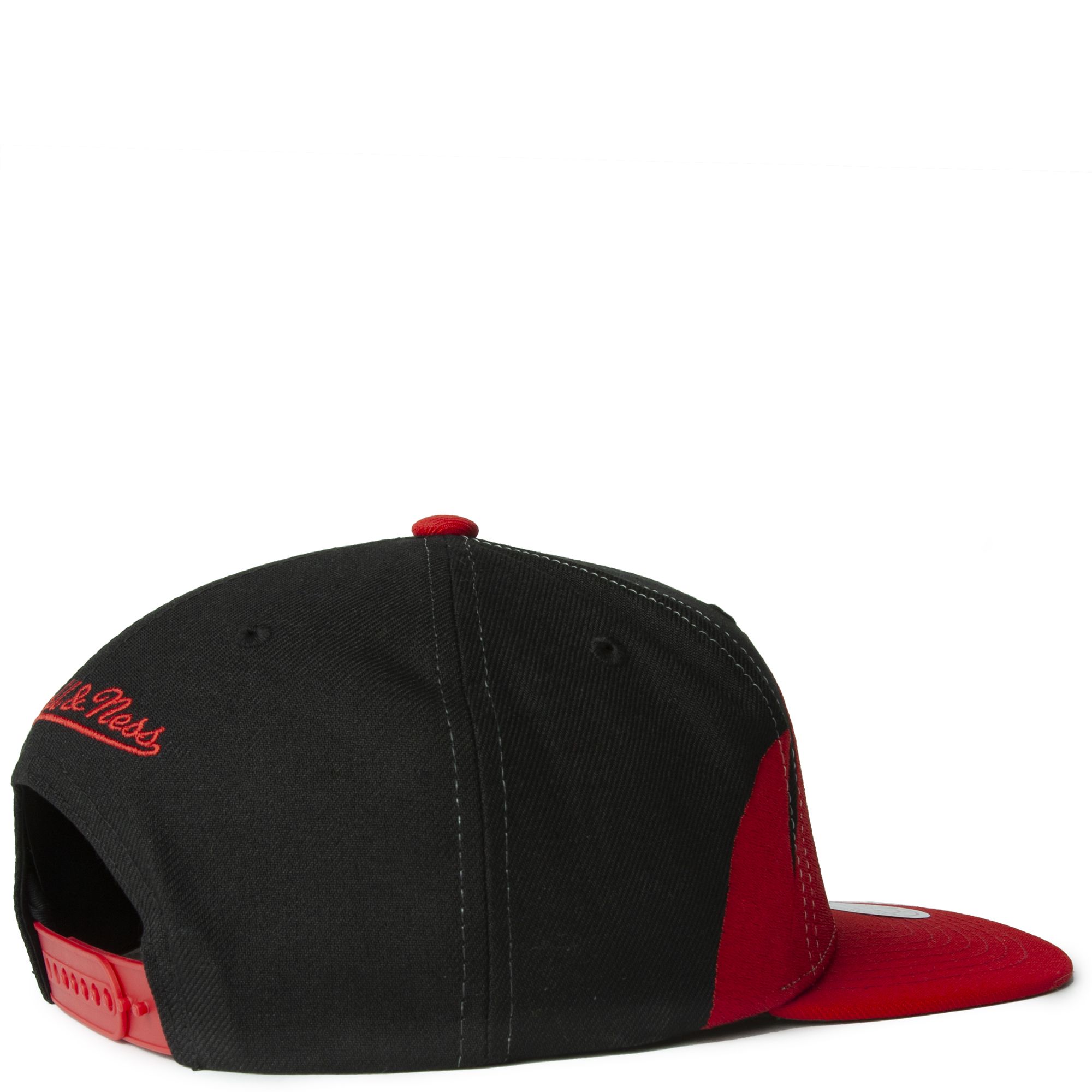 MITCHELL AND NESS CBU Sharktooth Snapback HWC Chicago Bulls