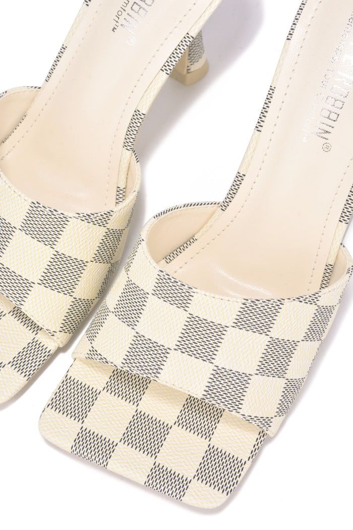 CAPE ROBBIN TOWN SQUARE - CRI-229264-OFFWHITE - Shiekh