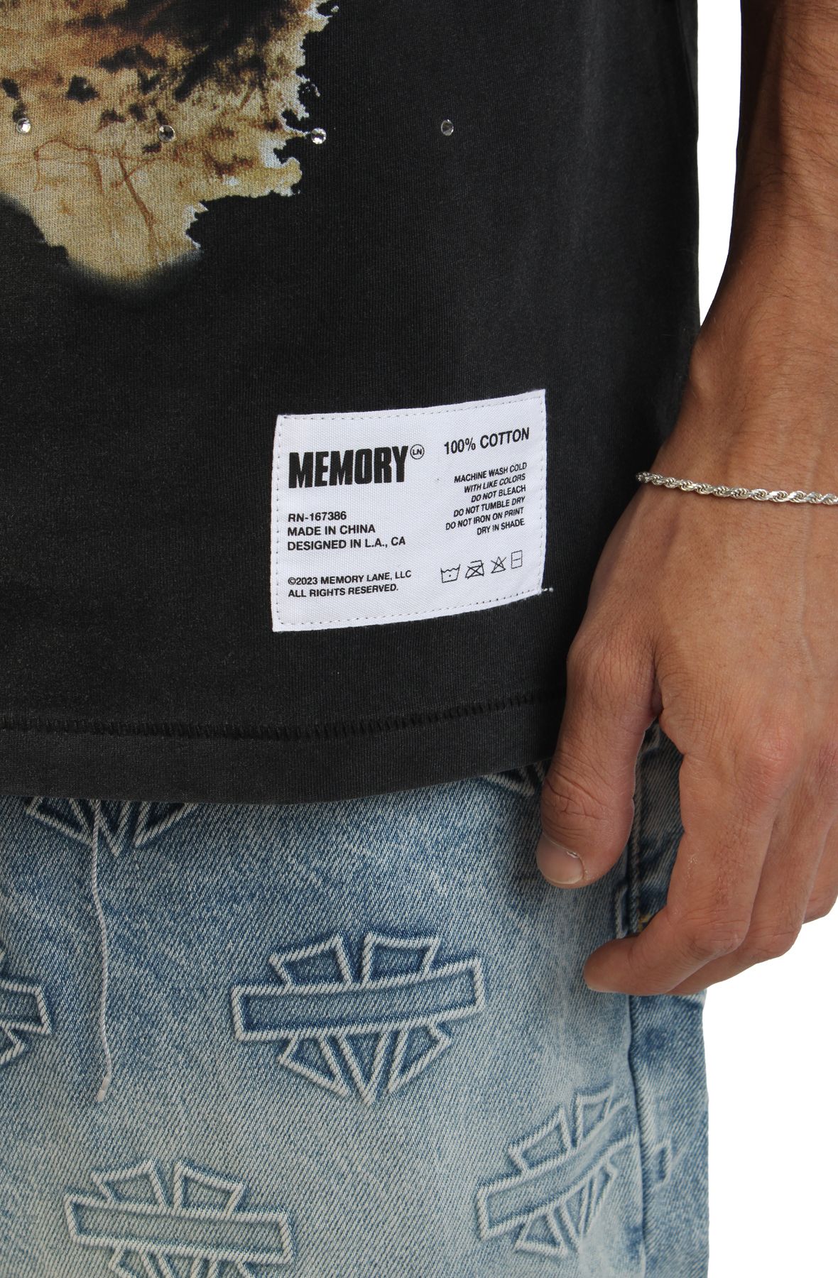 M*☆様 T-fashion vol.9 MEMORY LANE Running Wolves T-Shirt ML-HO25-023 - Shiekh