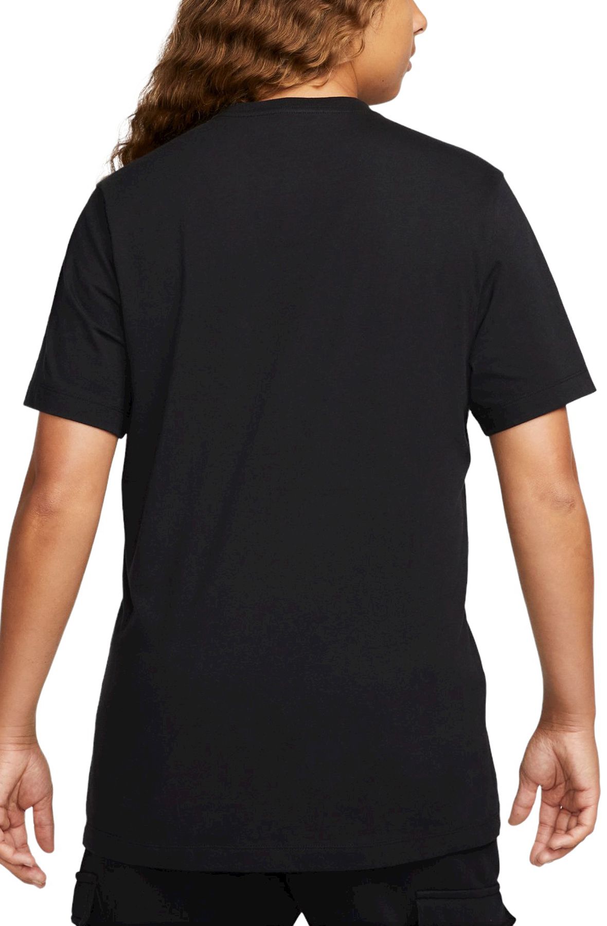 nike-sportswear-t-shirt-dn5252-011-shiekh