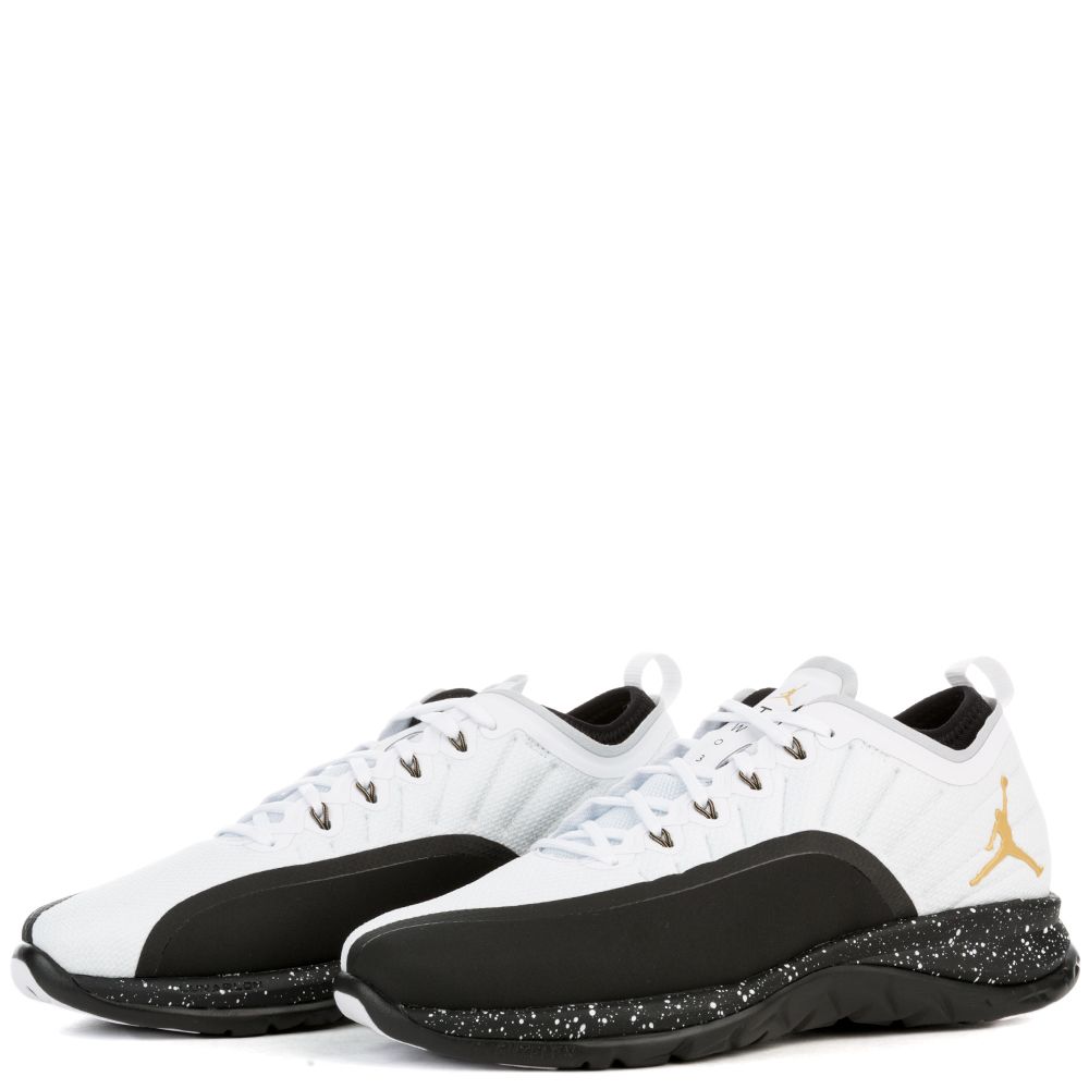 jordan trainers black and white