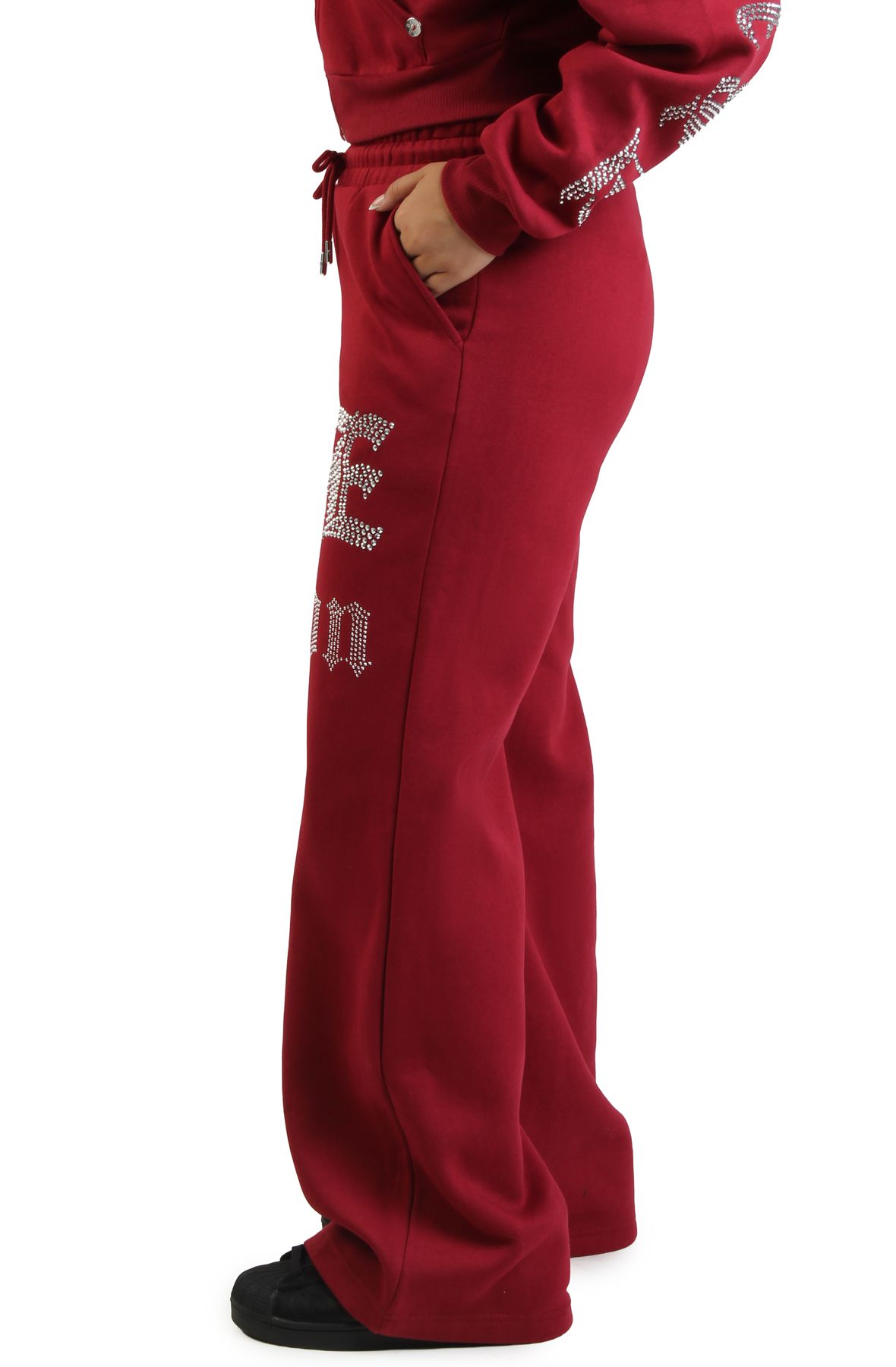 TRUE RELIGION Crystal Script Wide Leg Sweatpant 209710-6916 - Shiekh