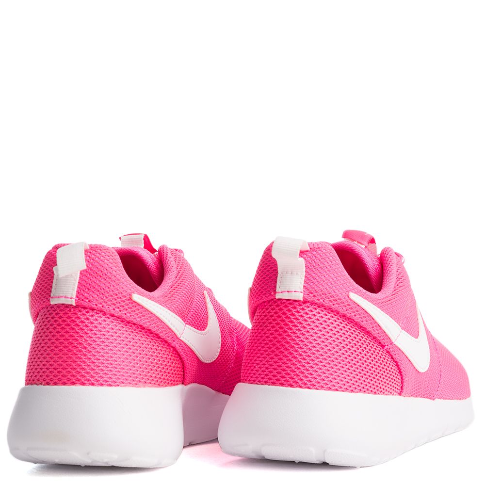 nike roshe pink