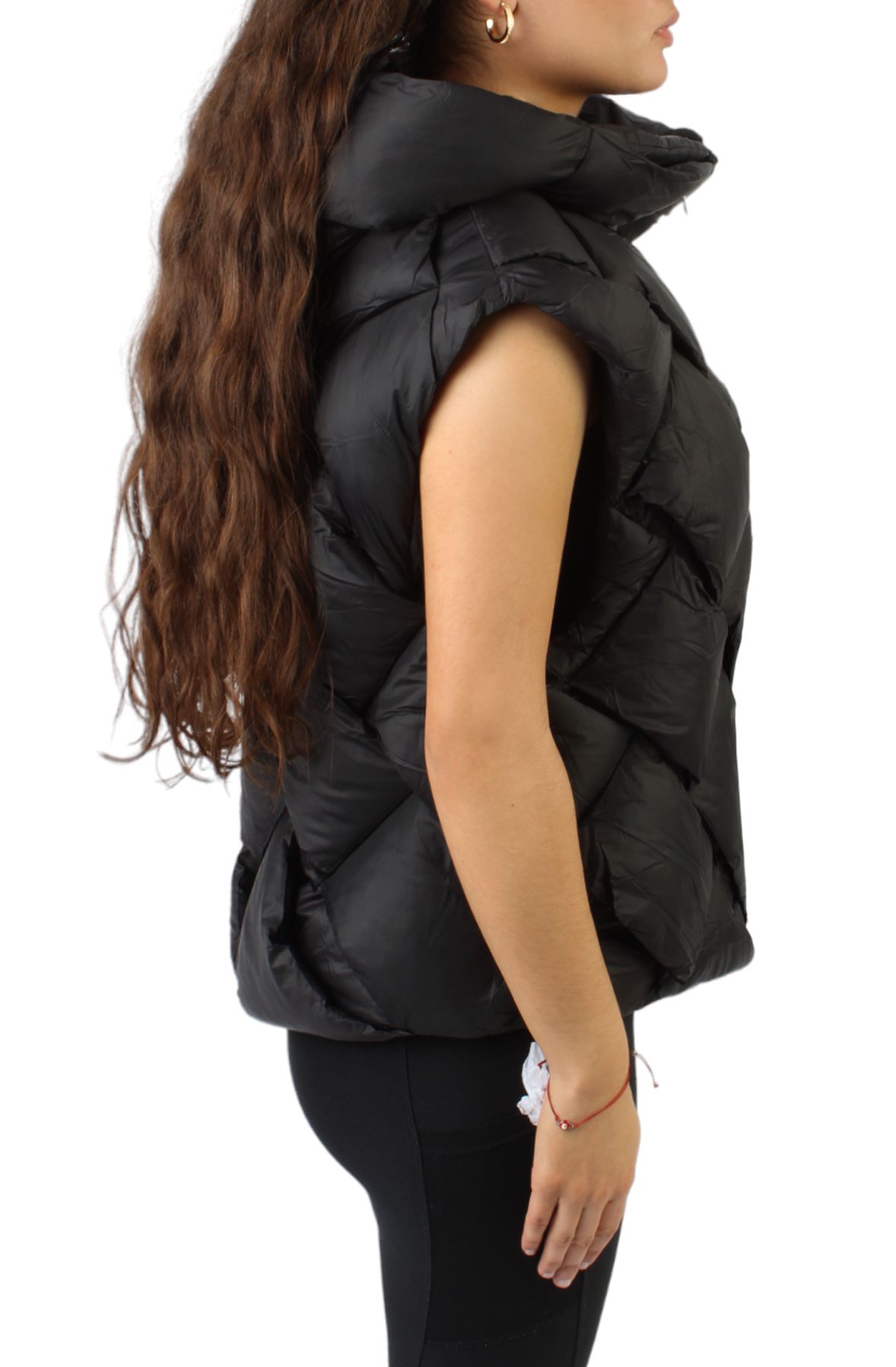 WINDANDSEA PUFFER VEST 【ブラック】 Lサイズ Carbon Puffer Vest Reversible to Grooved Faux Fur – Ookie & Lala