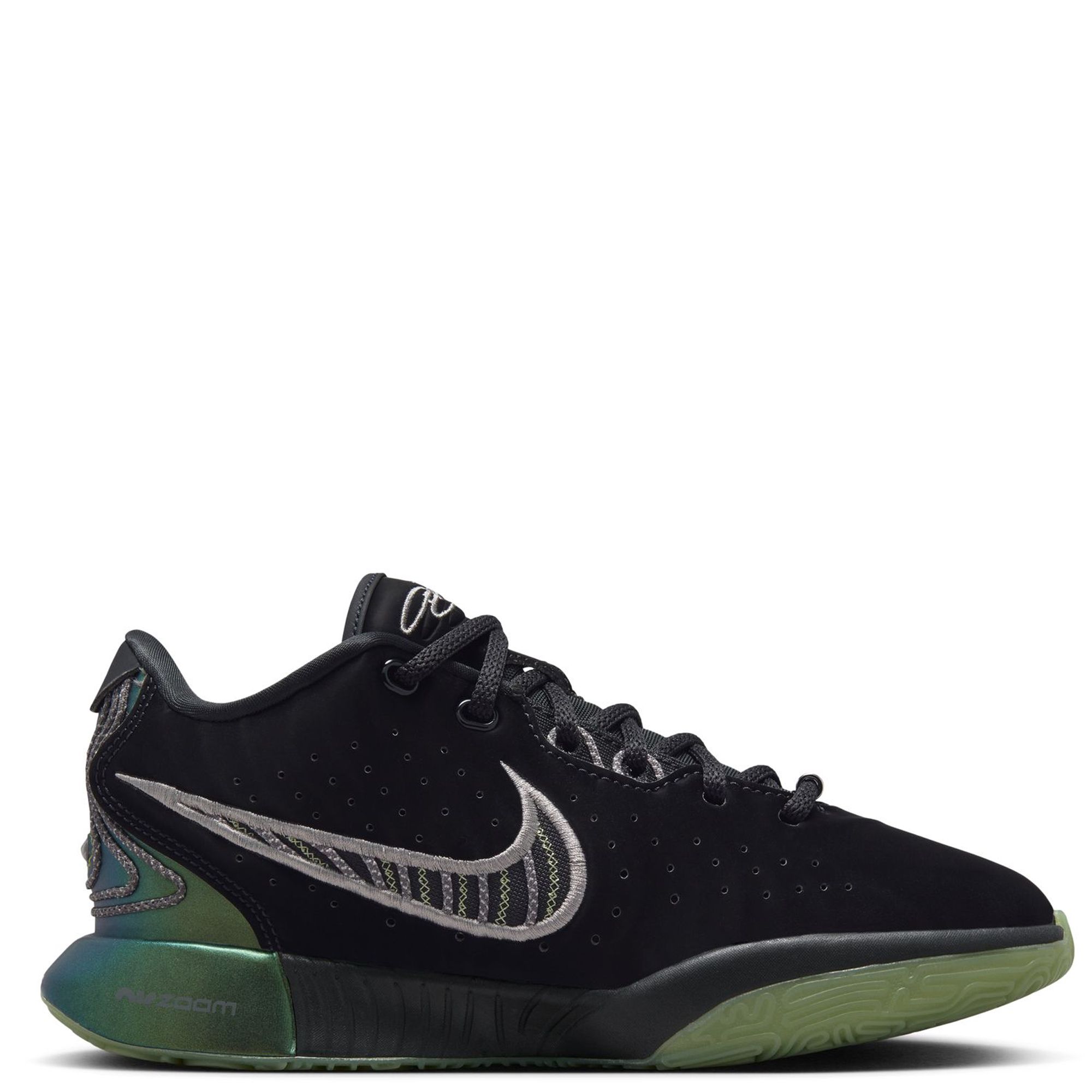 NIKE Grade School LeBron XXI 