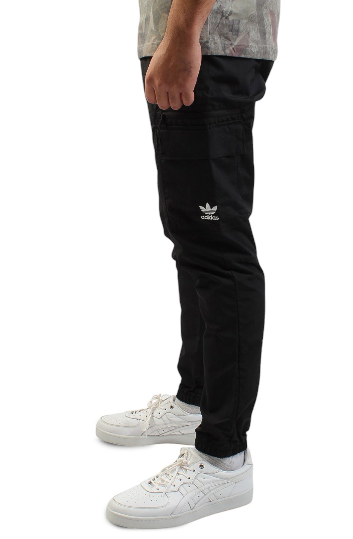 ADIDAS ESS WOVEN CARGO JD2453 - Shiekh