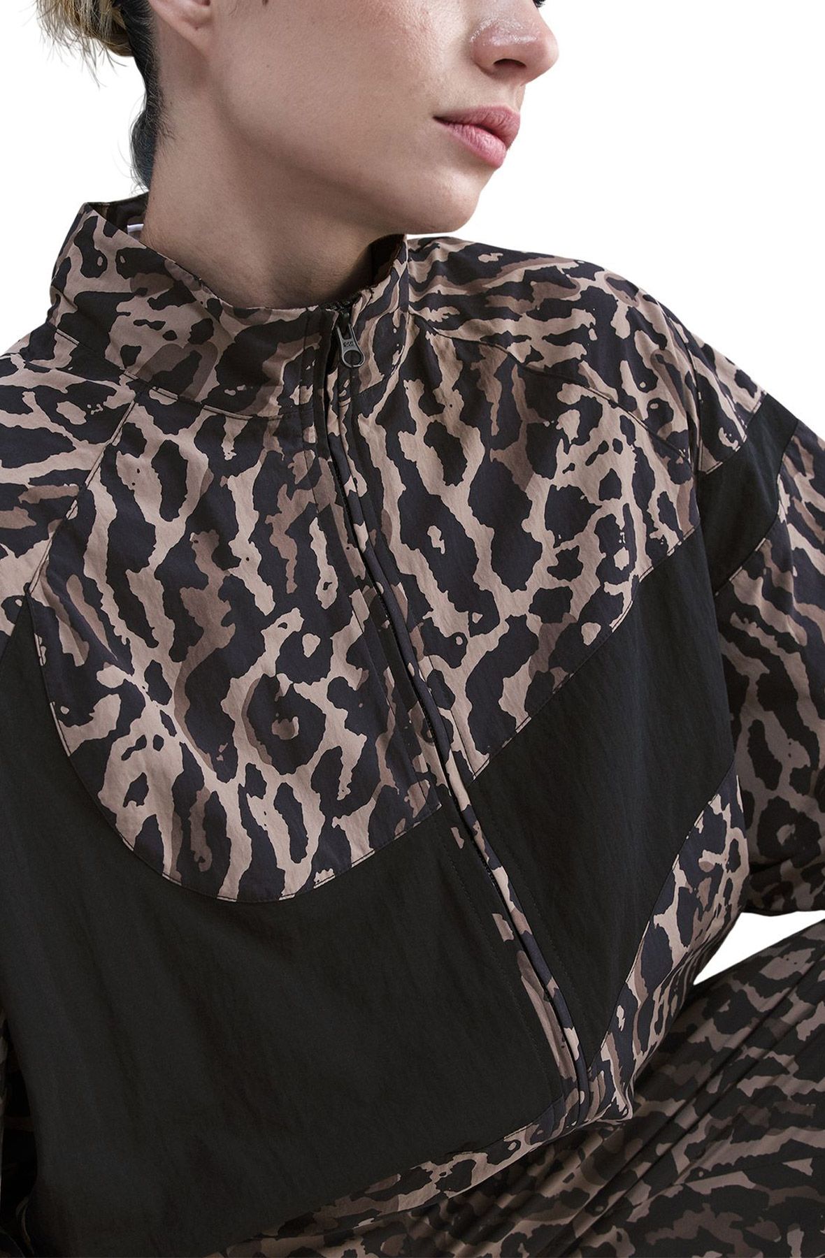 NIKE Sportswear Woven Printed Jacket IB7263 010 - Shiekh