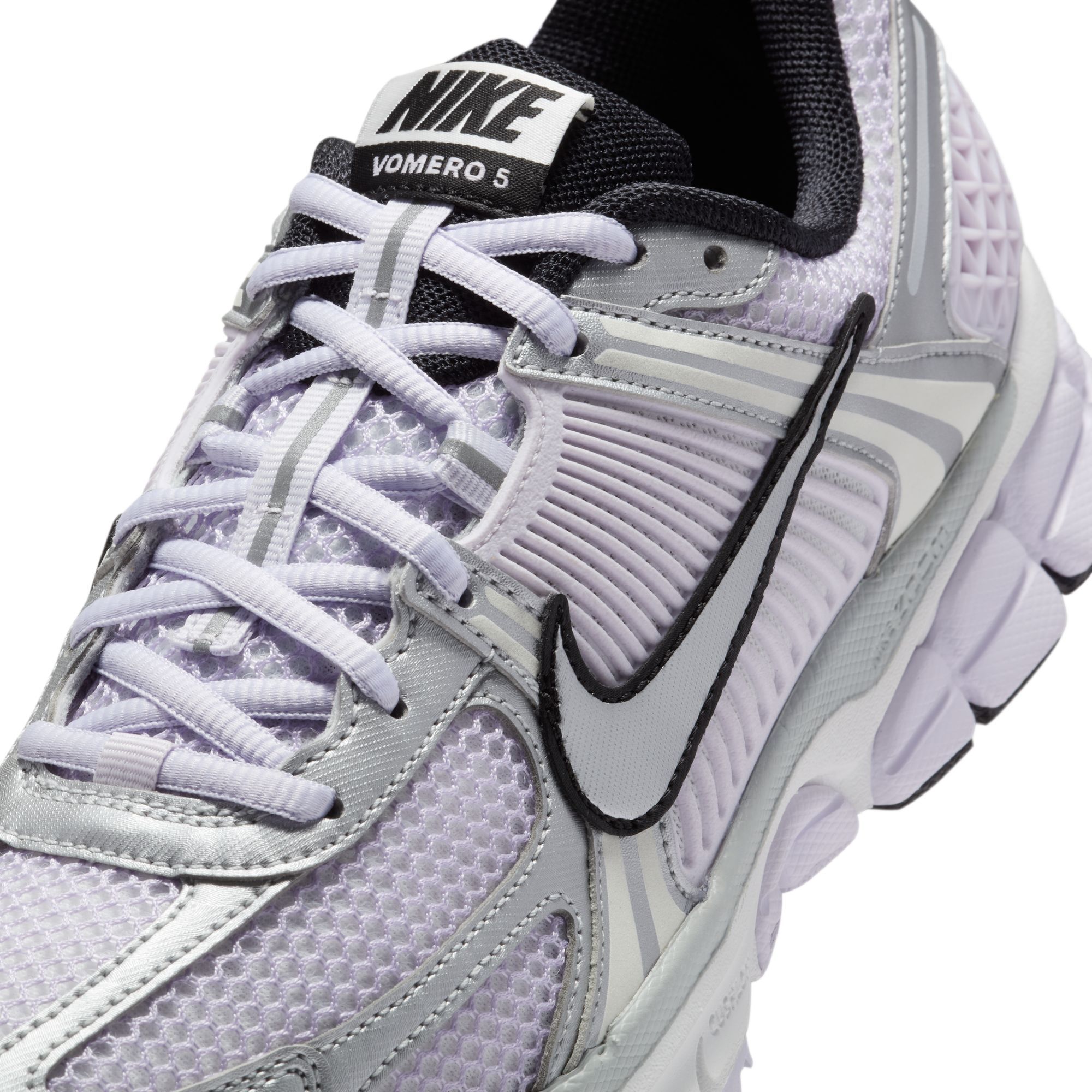 【NIKE】ズームボメロ5 IB7253-500 レディース スニーカー NIKE Women's Vomero 5 IB7253 500 - Shiekh