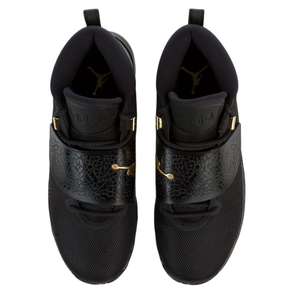 jordan superfly 5 po black and gold