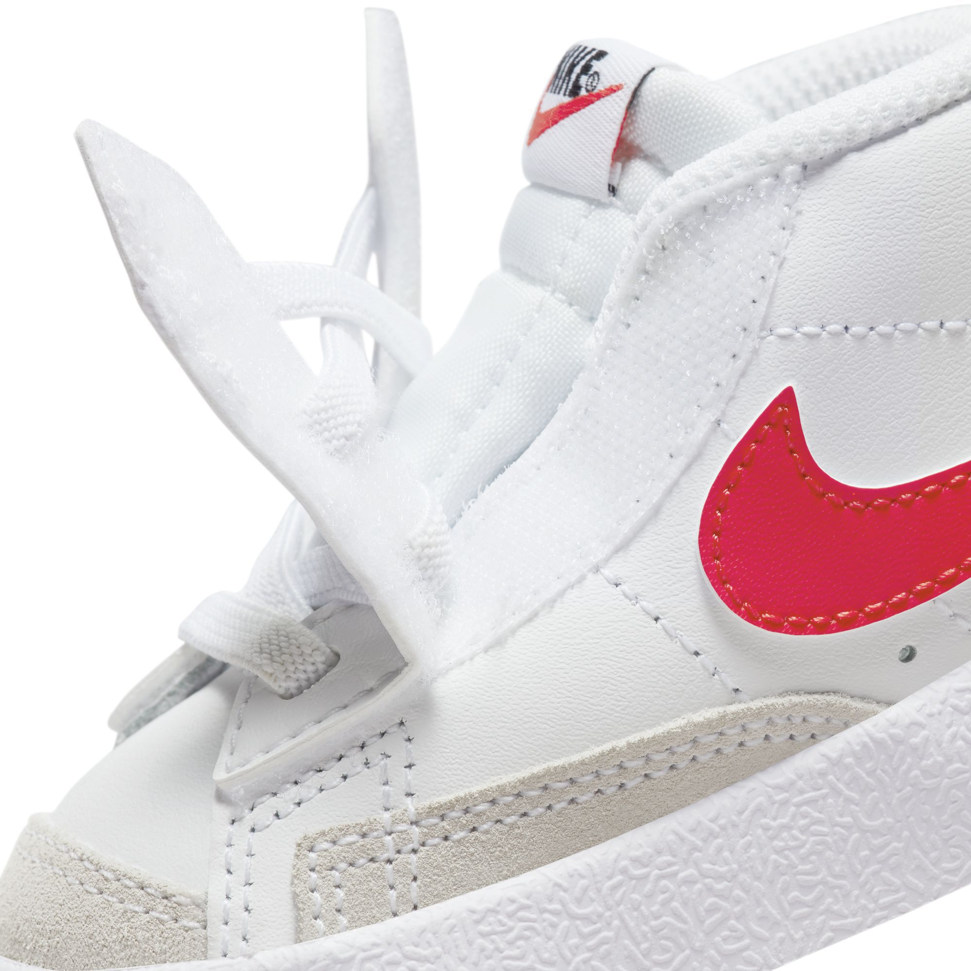 Zapatos NIKE - Blazer Mid '77 (TD) DA4088 100 White/Black/Total Orange - Unisex | zapatos.es