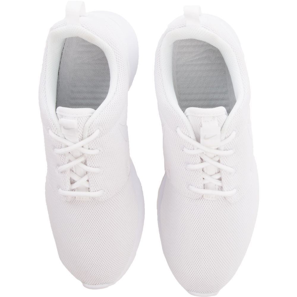 white leather roshe