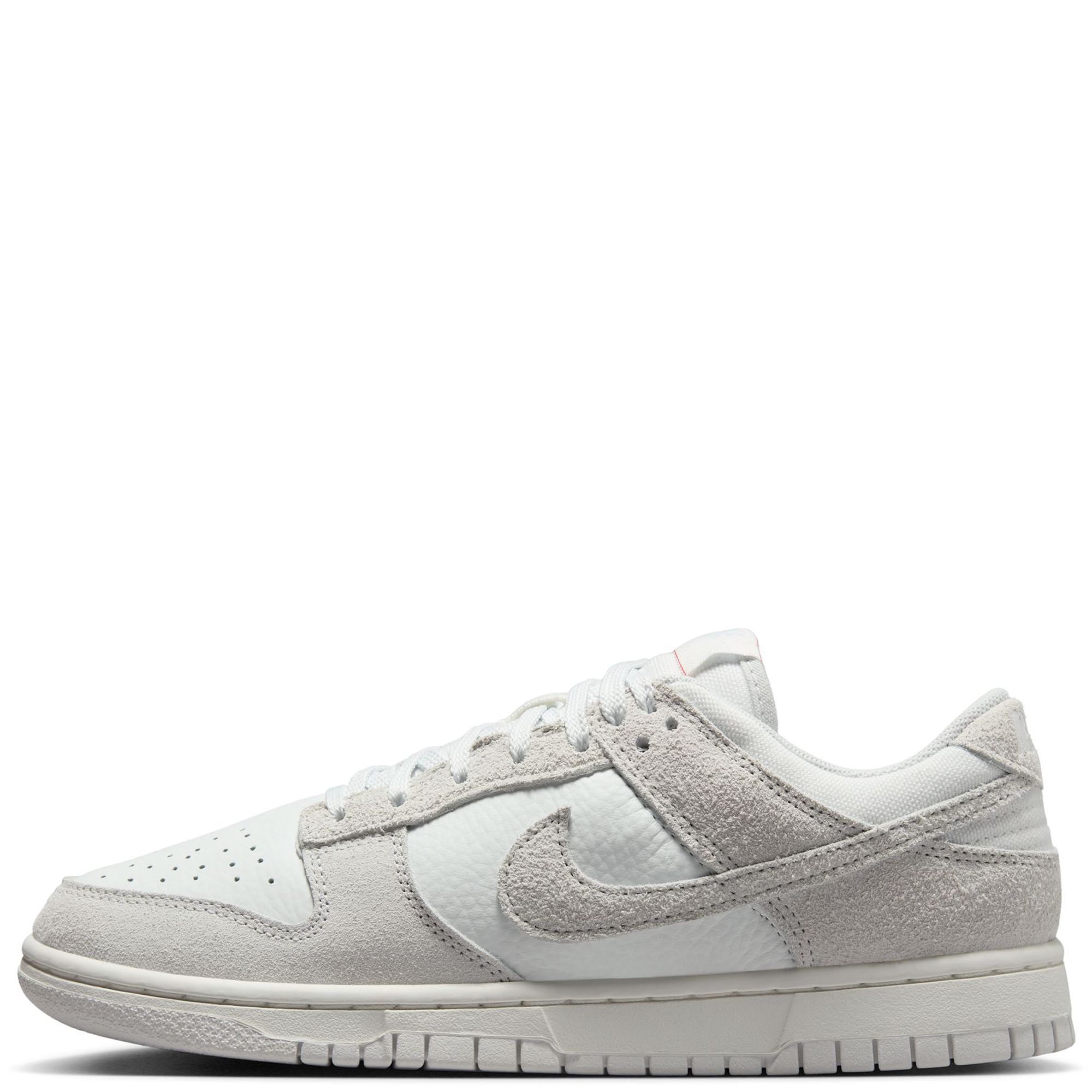 NIKE Dunk Low HJ5777 100 - Shiekh