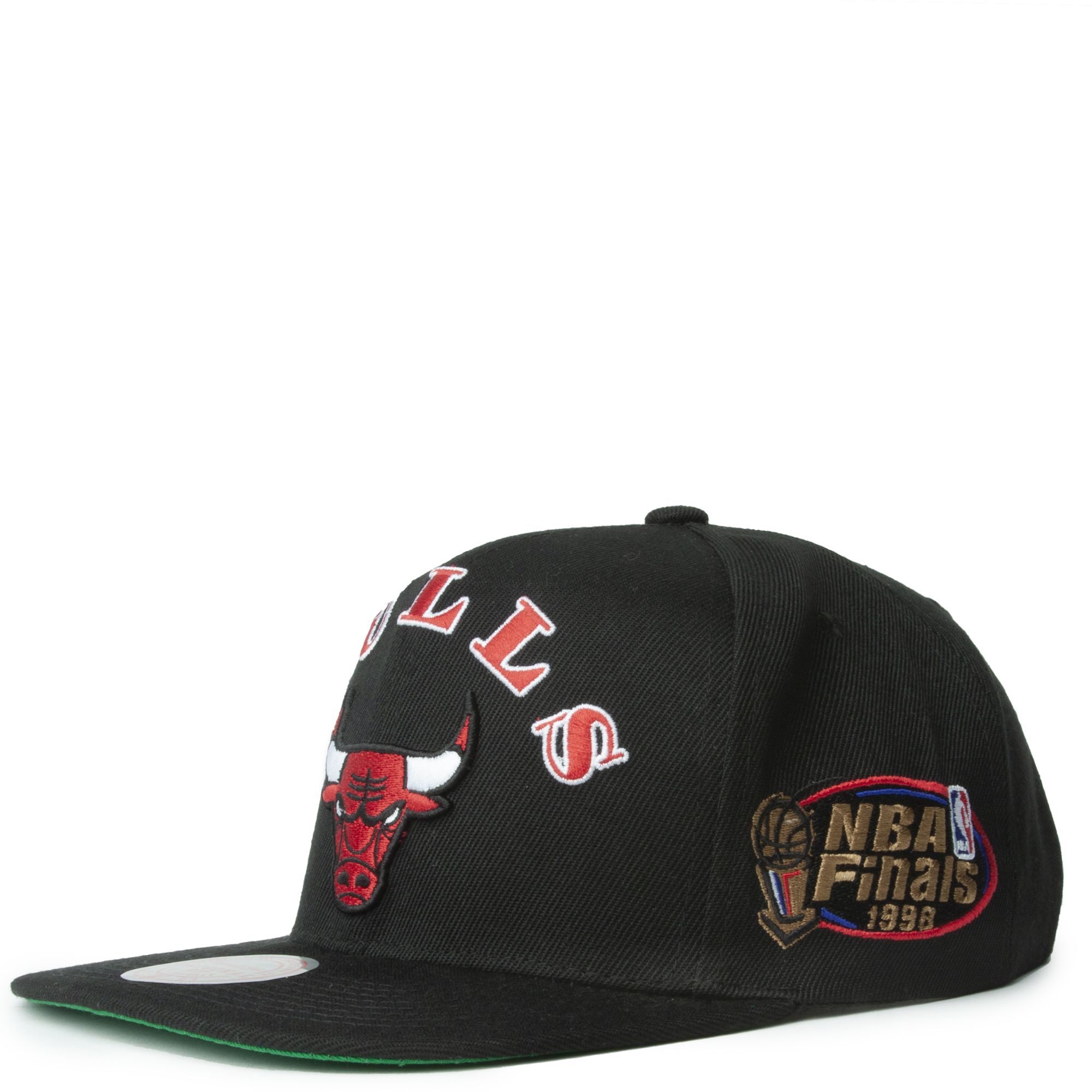 Shop Mitchell & Ness Chicago Bulls Hyperlocal Snapback Hat  6HSSSH21001-CBUBLCK black